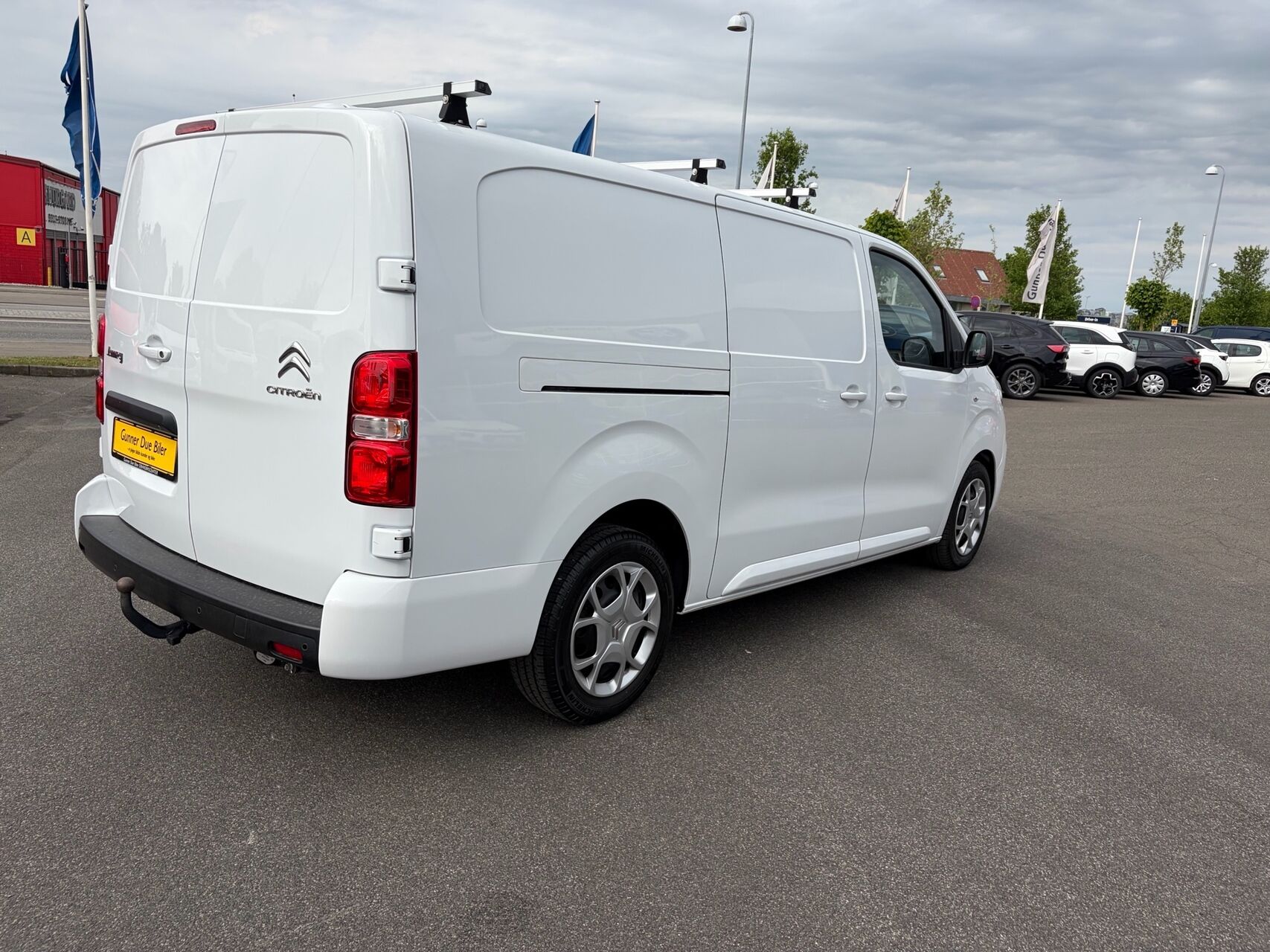 Billede af Citroën Jumpy L3 2,0 Blue HDi Masterline EAT8 145HK Van 8g Aut.