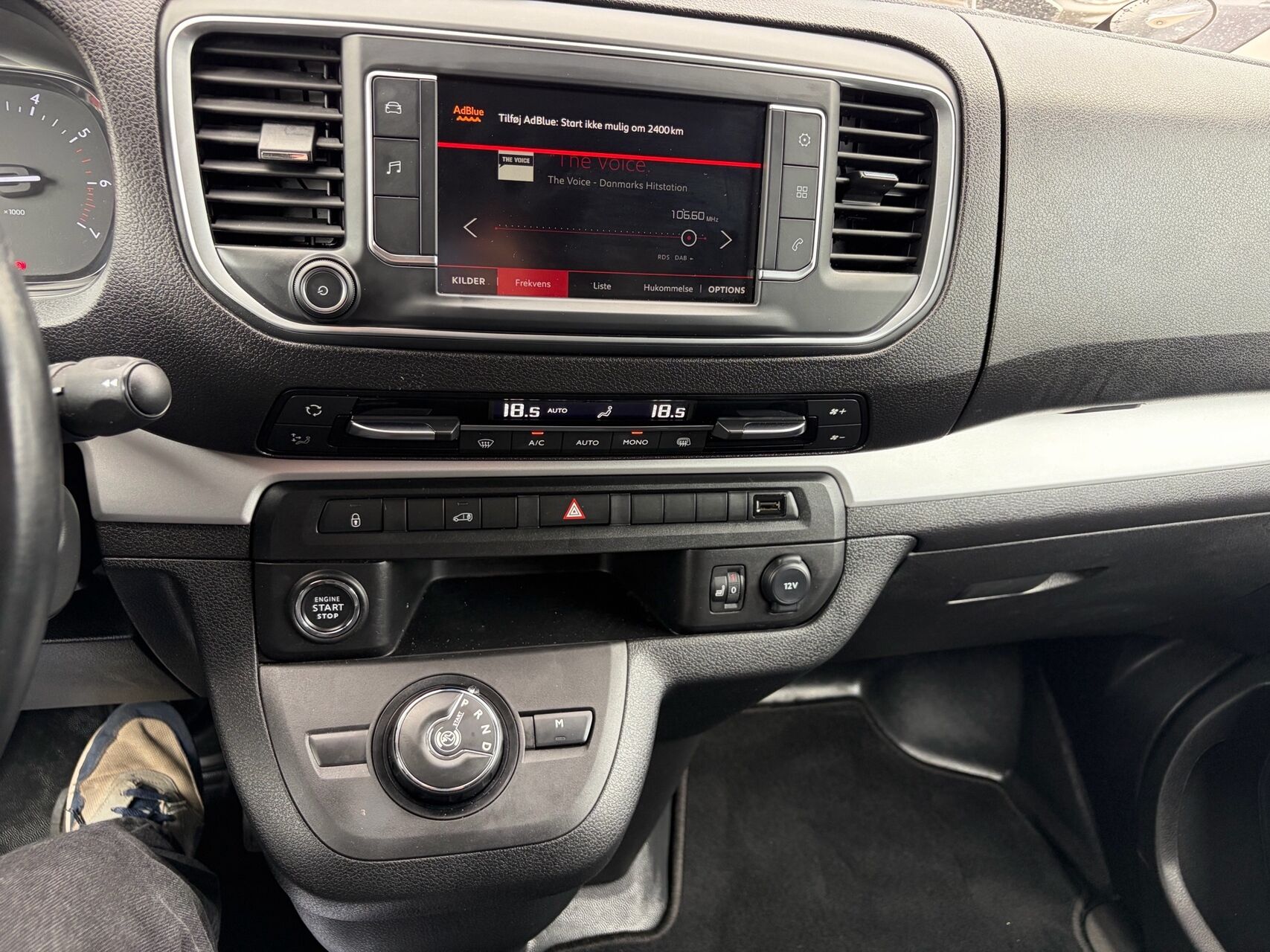 Billede af Citroën Jumpy L3 2,0 Blue HDi Masterline EAT8 145HK Van 8g Aut.