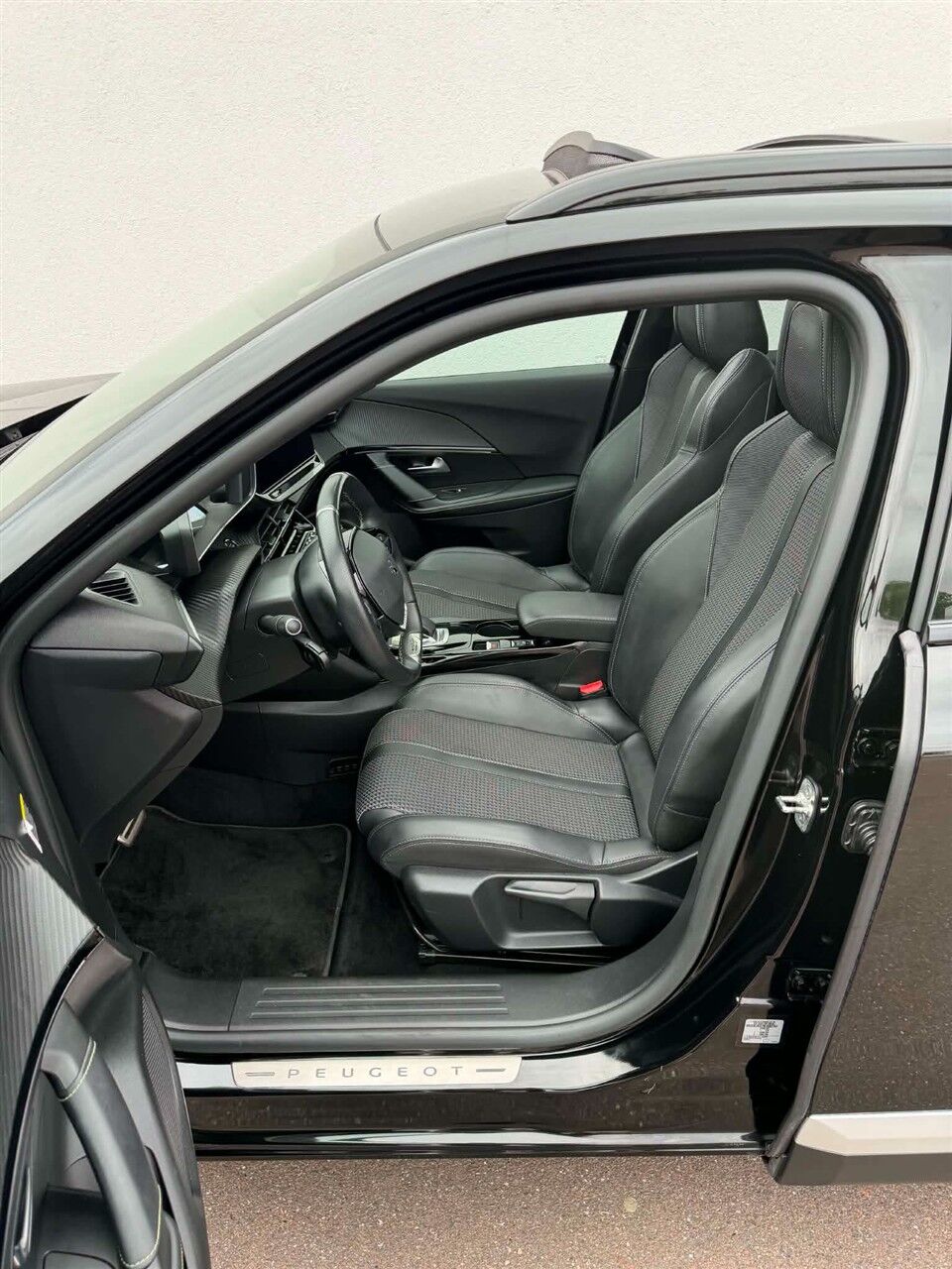 Billede af Peugeot e-2008 EL GT 136HK 5d Aut.