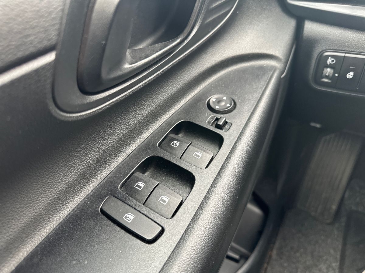 Billede af Hyundai i20 1,0 T-GDI Essential Komfort DCT 100HK 5d 7g Aut.