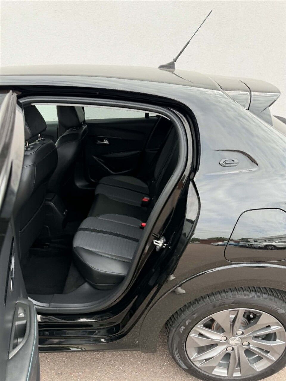 Billede af Peugeot e-208 EL Allure Pack 136HK 5d Aut.