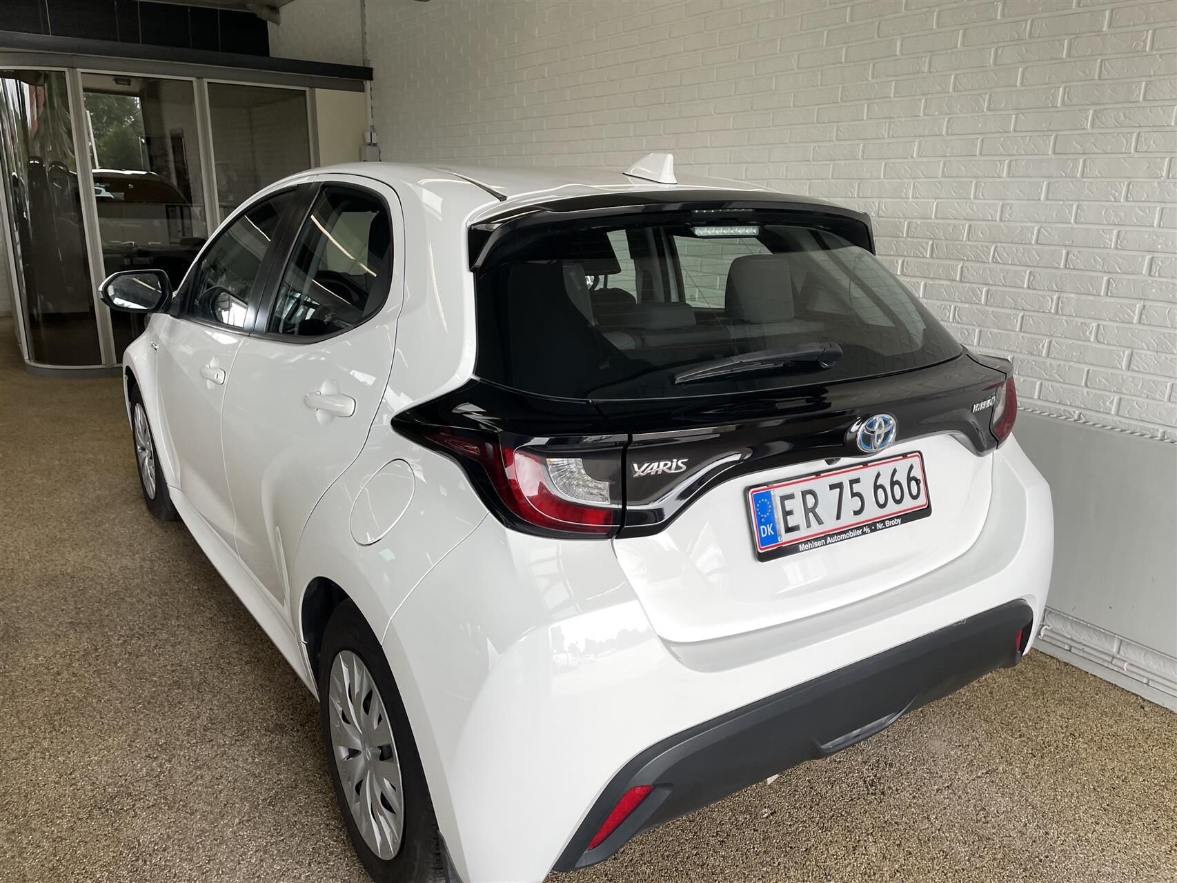 Billede af Toyota Yaris 1,5 Hybrid H3 116HK 5d Trinl. Gear