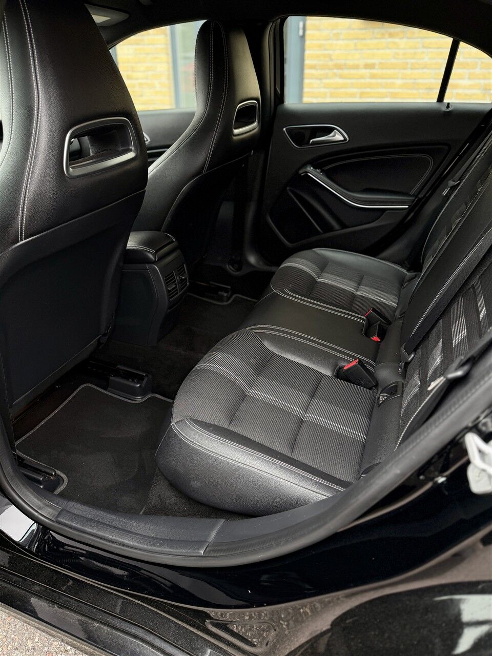 Billede af Mercedes-Benz A180 d 1,5 CDI Urban 7G-DCT 109HK 5d 7g Aut.