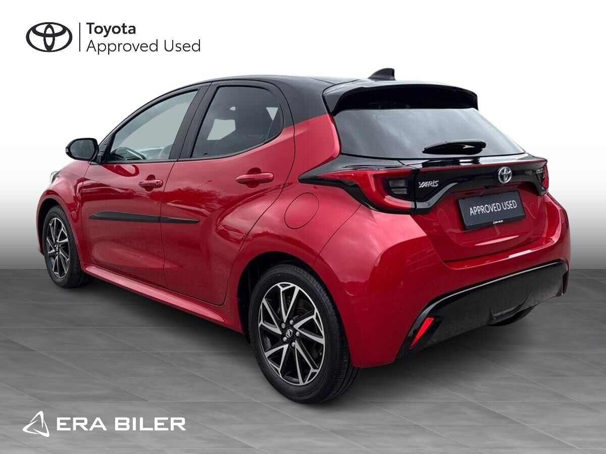 Billede af Toyota Yaris 1,5 Hybrid Style Bi-tone 116HK 5d Trinl. Gear