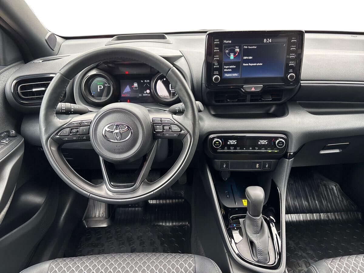 Billede af Toyota Yaris 1,5 Hybrid Style Bi-tone 116HK 5d Trinl. Gear
