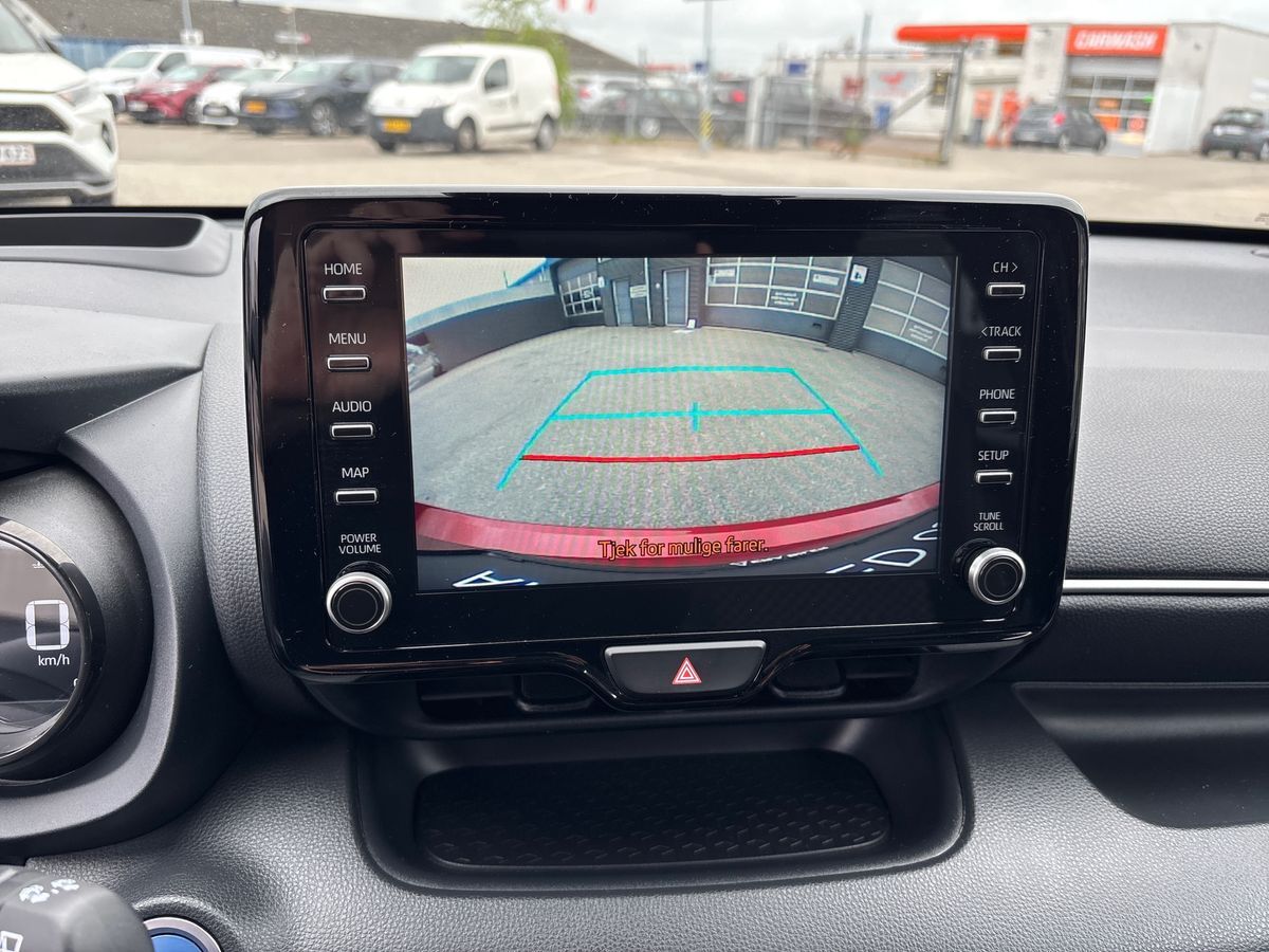 Billede af Toyota Yaris 1,5 Hybrid Style Bi-tone 116HK 5d Trinl. Gear