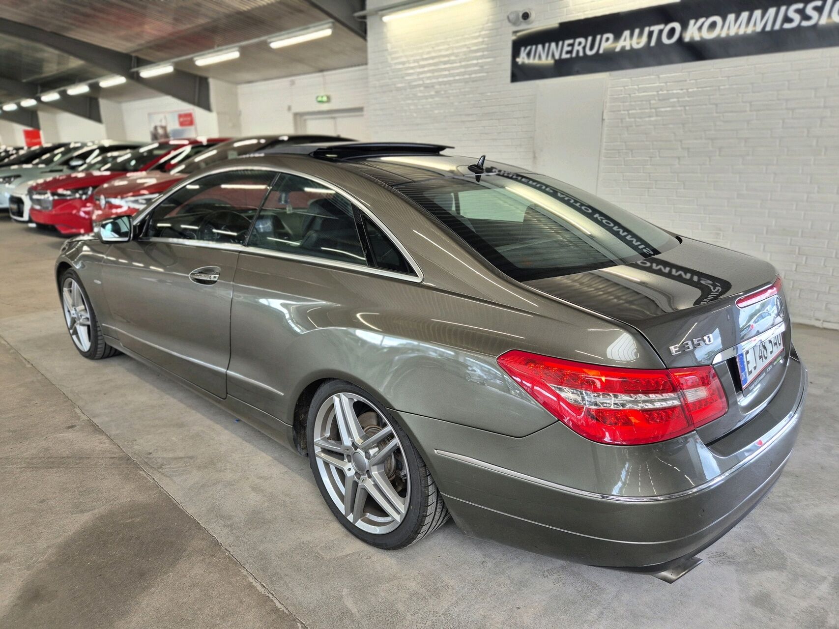 Billede af Mercedes-Benz E350 3,5 CGI BlueEfficiency 292HK 2d Aut.