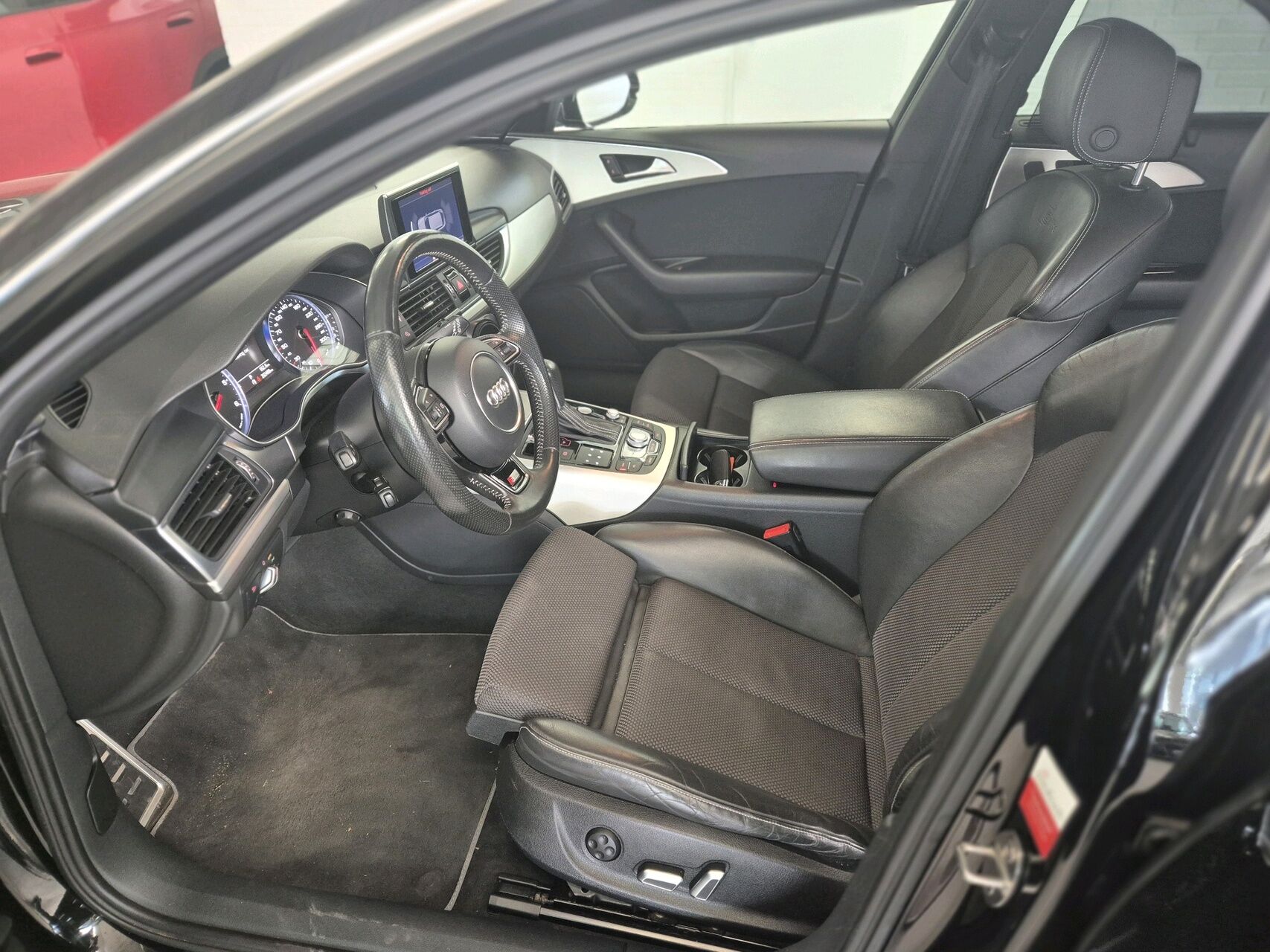 Billede af Audi A6 Avant 3,0 TDI S Tronic 218HK Stc 7g Aut.