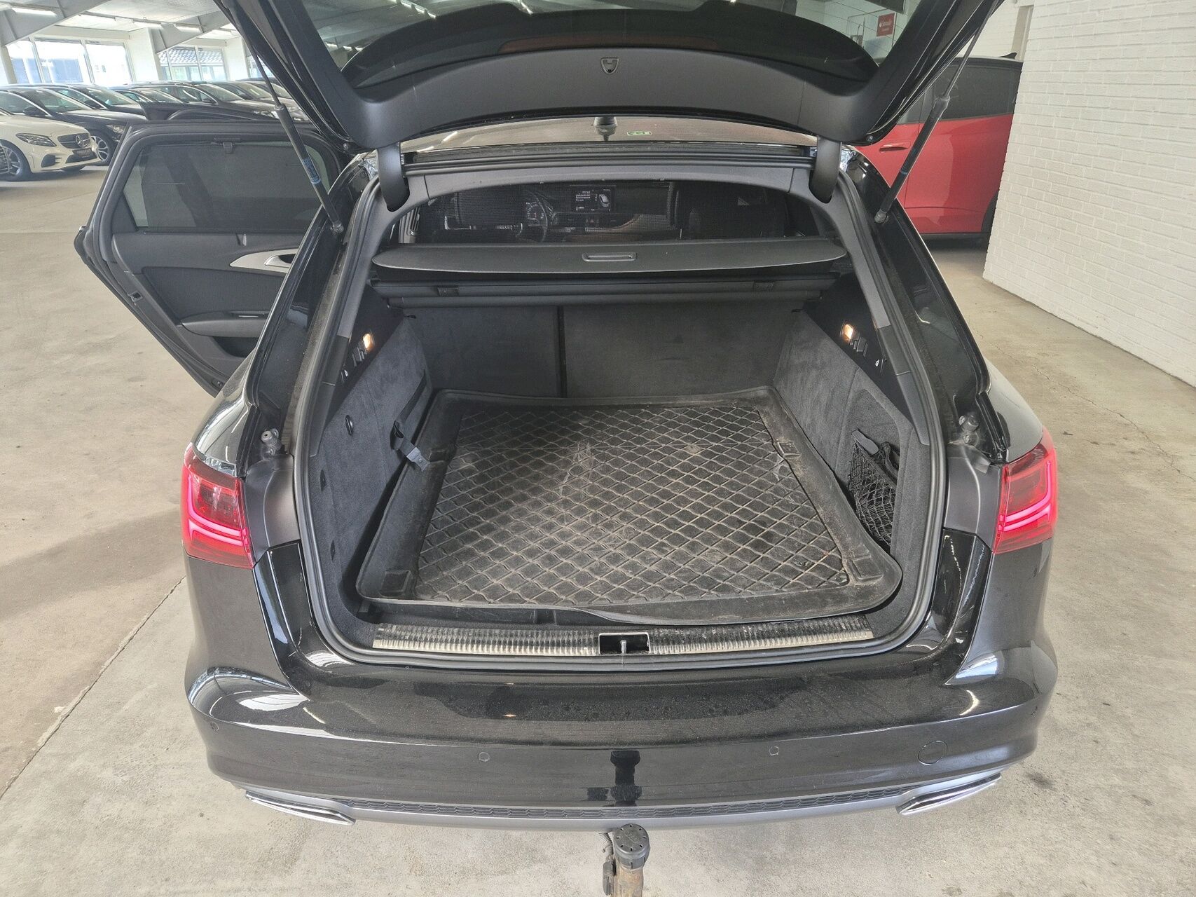 Billede af Audi A6 Avant 3,0 TDI S Tronic 218HK Stc 7g Aut.