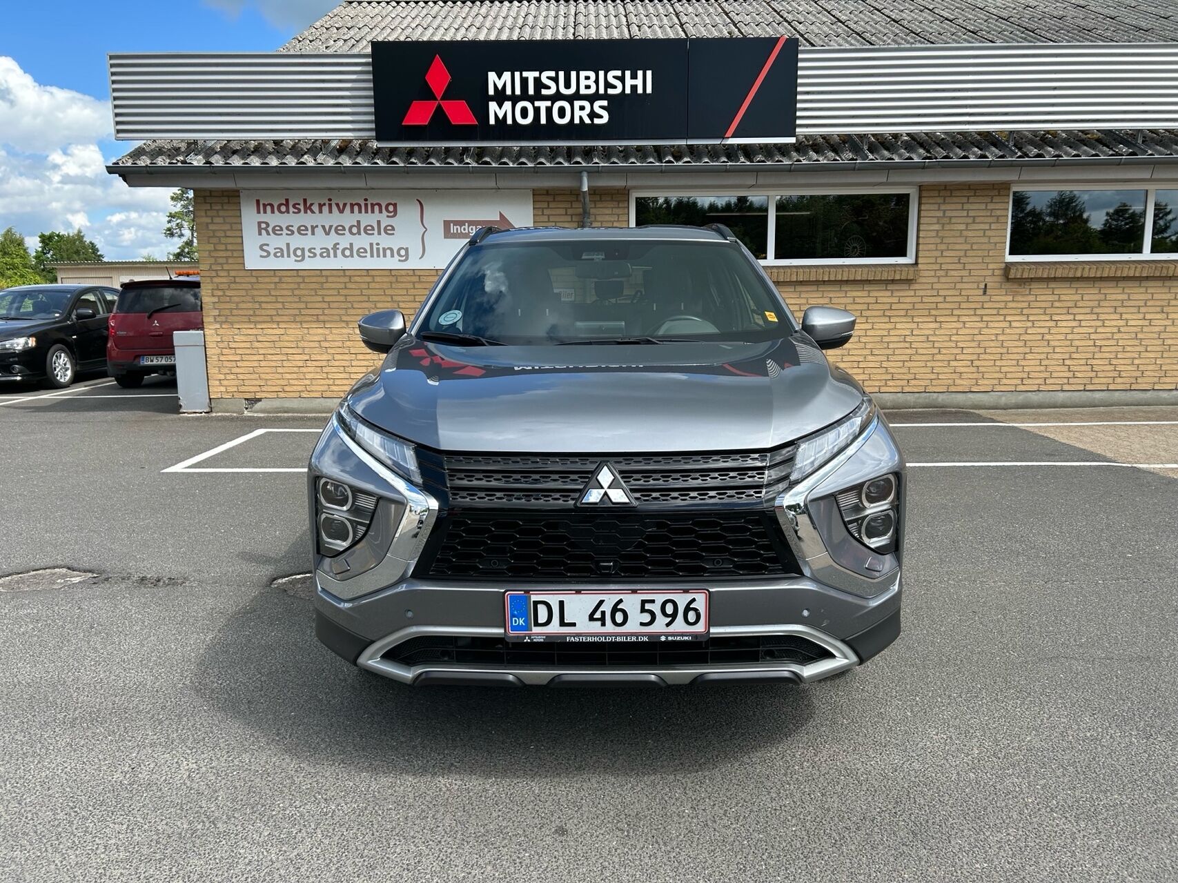 Billede af Mitsubishi Eclipse Cross 2,4 Plugin-hybrid Sport Tech 4WD 188HK 5d Trinl. Gear