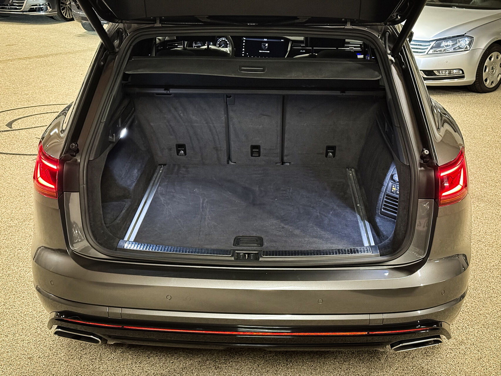 Billede af VW Touareg 3,0 TDI SCR R-Line 4Motion 286HK 5d 8g Aut.