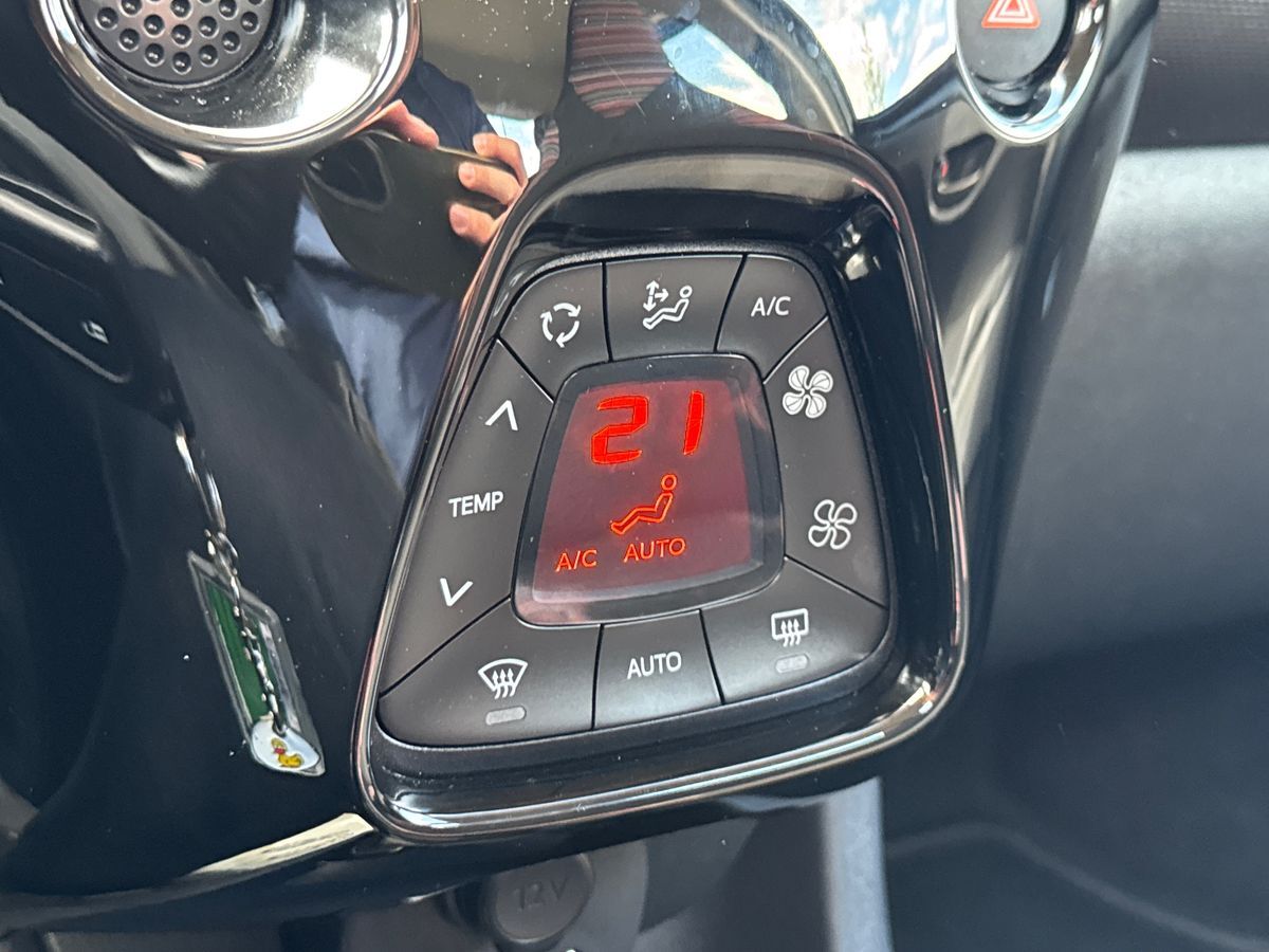 Billede af Citroën C1 1,0 VTi Shine 72HK 5d
