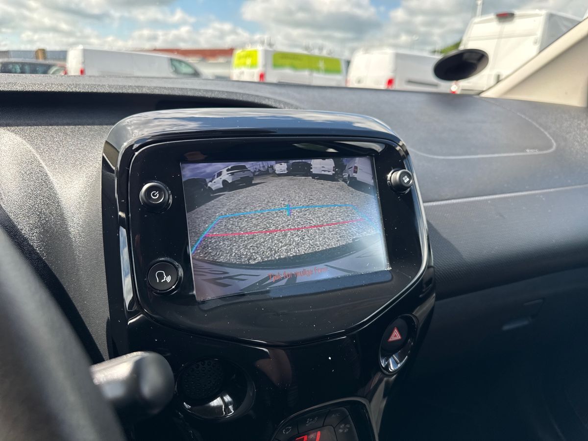 Billede af Citroën C1 1,0 VTi Shine 72HK 5d