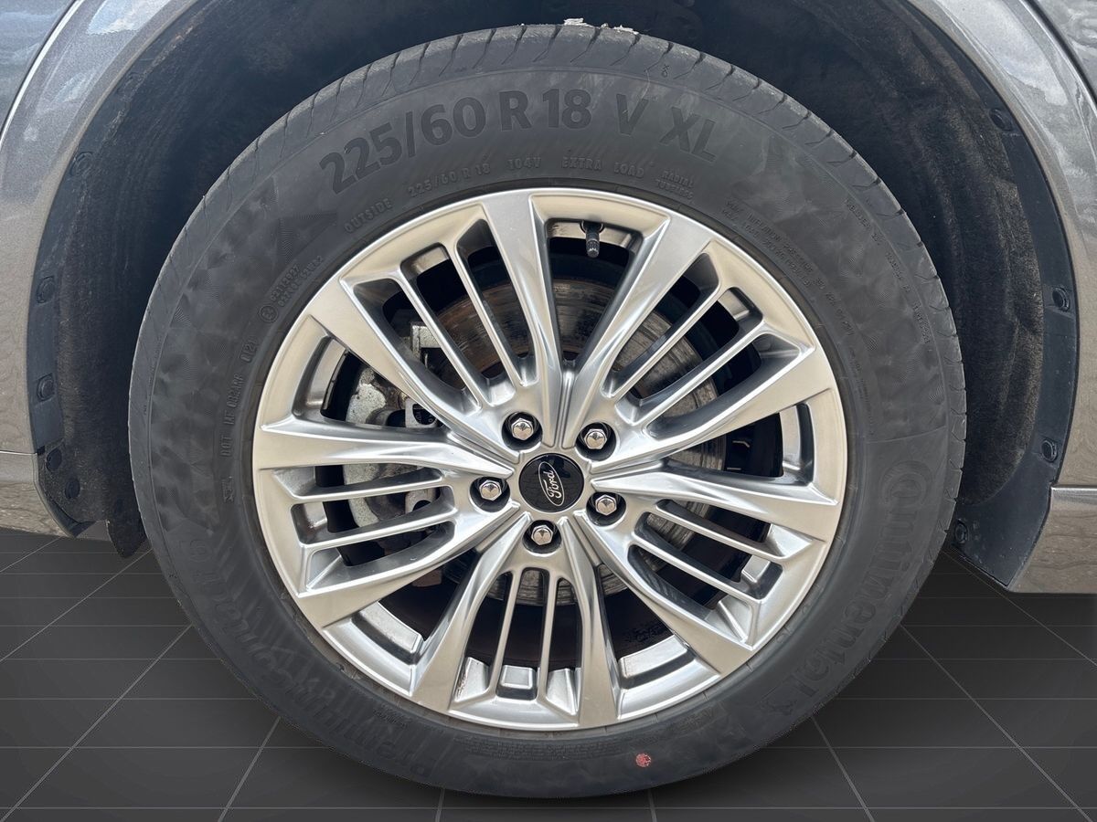 Billede af Ford Kuga 2,5 EcoBoost  Hybrid Vignale CVT 190HK 5d 8g Aut.
