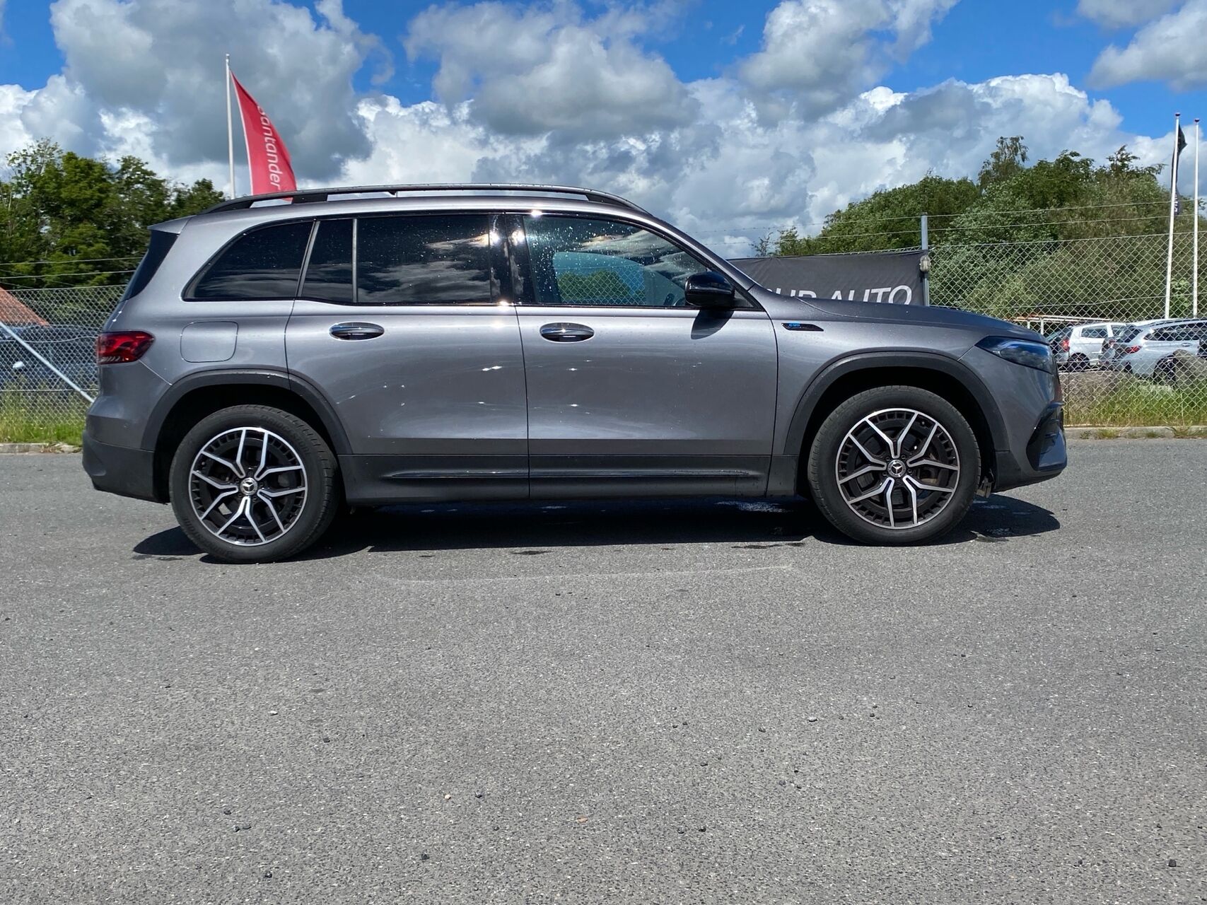 Billede af Mercedes-Benz EQB 300 EL AMG Line 4Matic 228HK 5d Aut.
