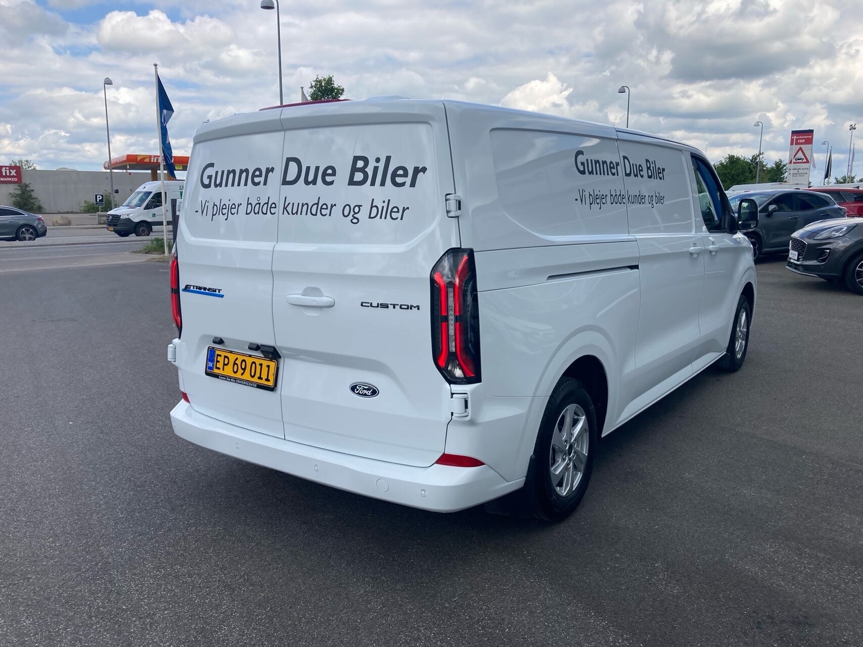 Billede af Ford E-Transit Custom 320 L2H1 EL Limited 218HK Van Aut.