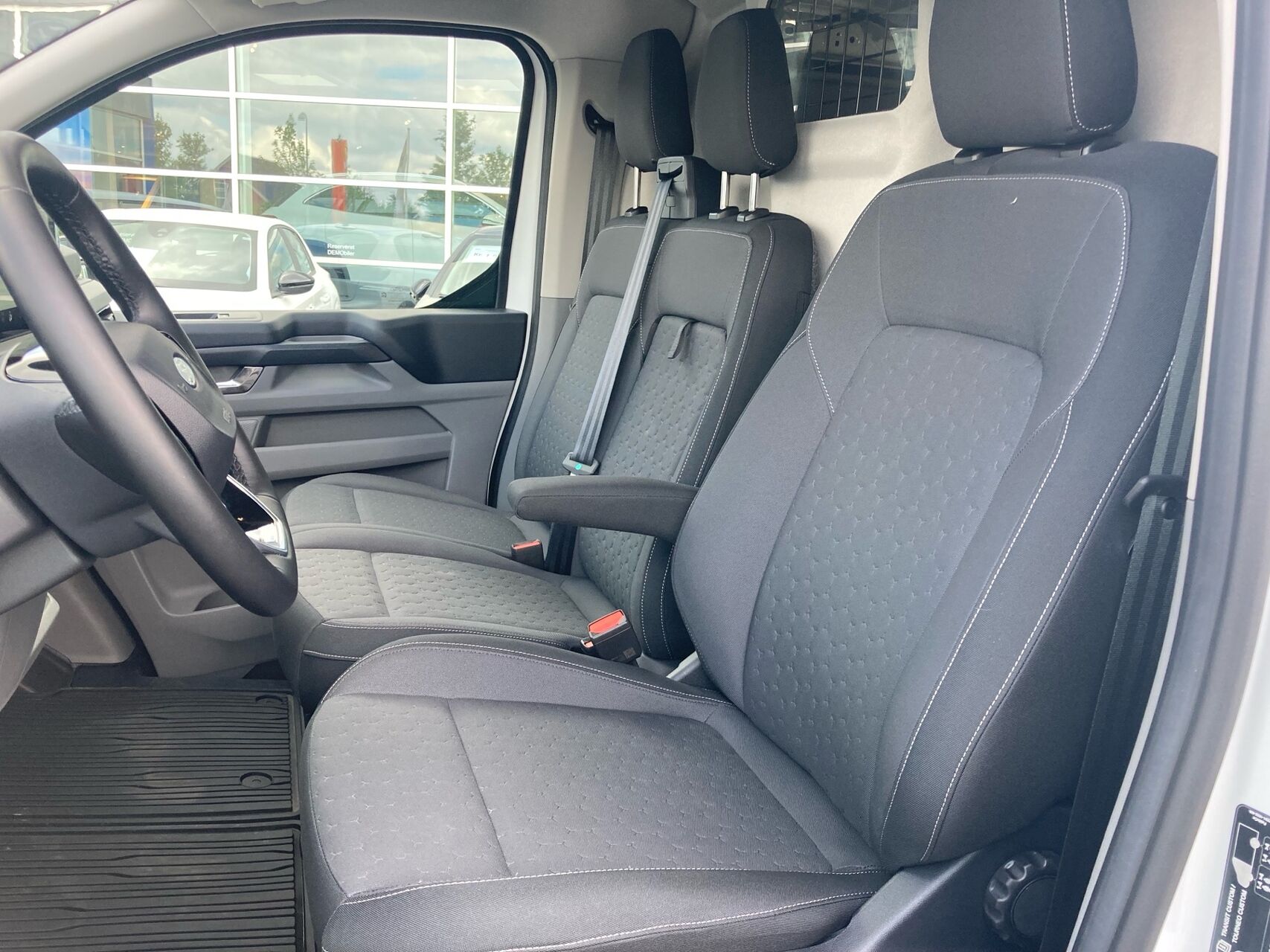 Billede af Ford E-Transit Custom 320 L2H1 EL Limited 218HK Van Aut.