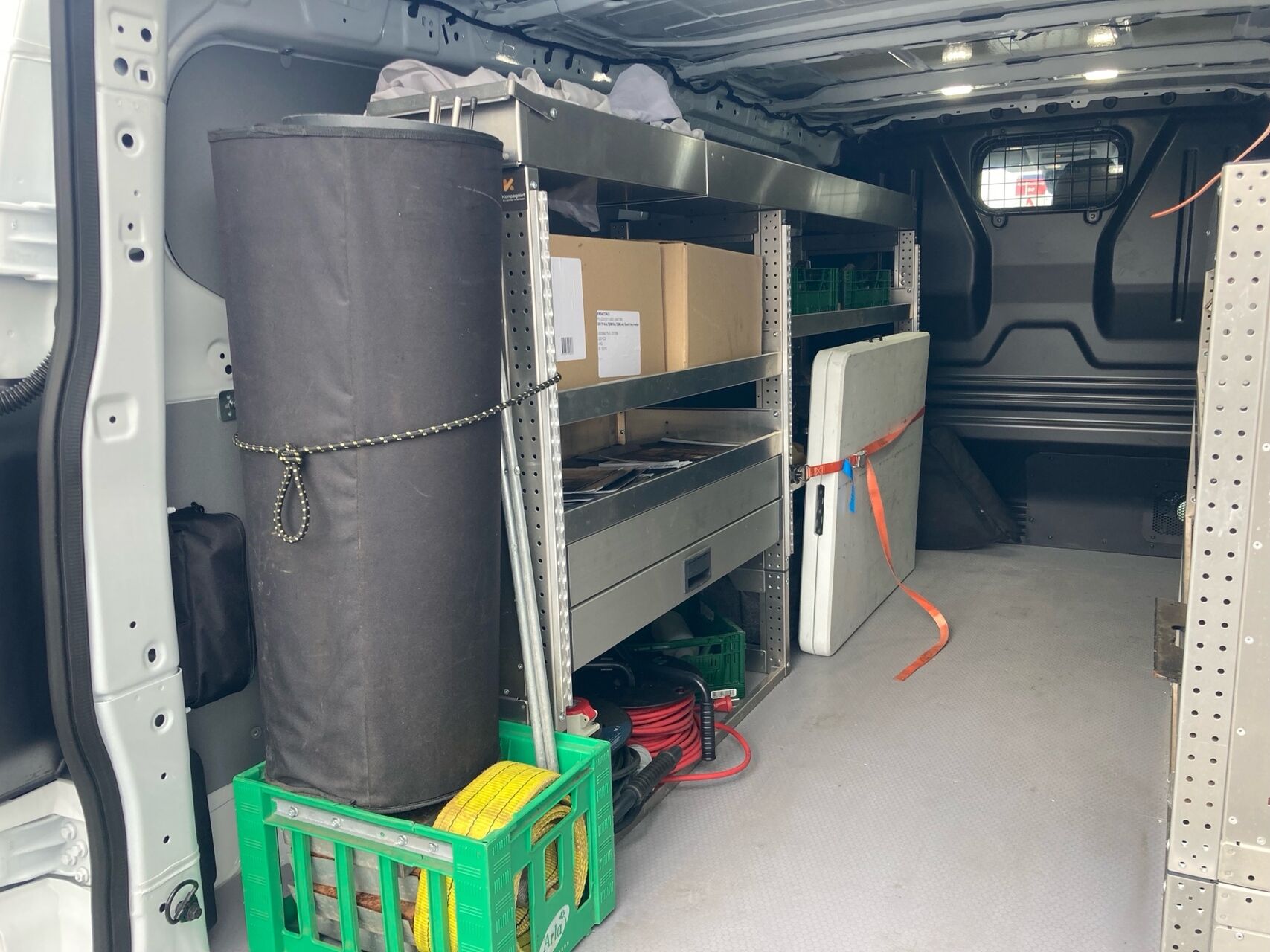 Billede af Ford E-Transit Custom 320 L2H1 EL Limited 218HK Van Aut.