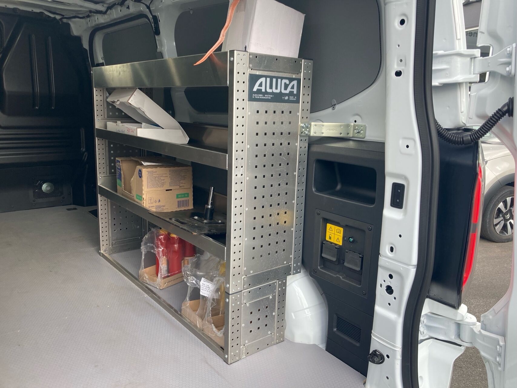 Billede af Ford E-Transit Custom 320 L2H1 EL Limited 218HK Van Aut.