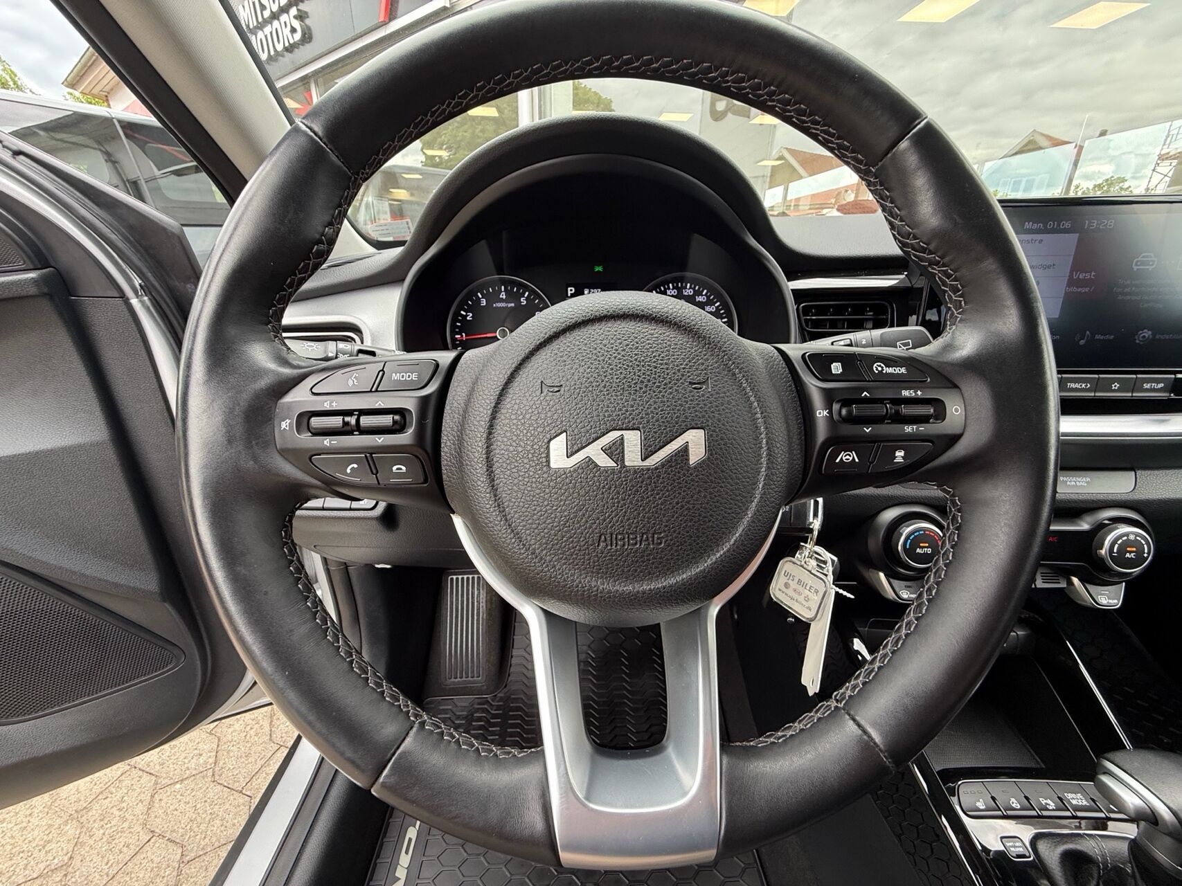 Billede af Kia Stonic 1,0 T-GDI  Mild hybrid Prestige m/Upgrade DCT 120HK 5d 7g Aut.