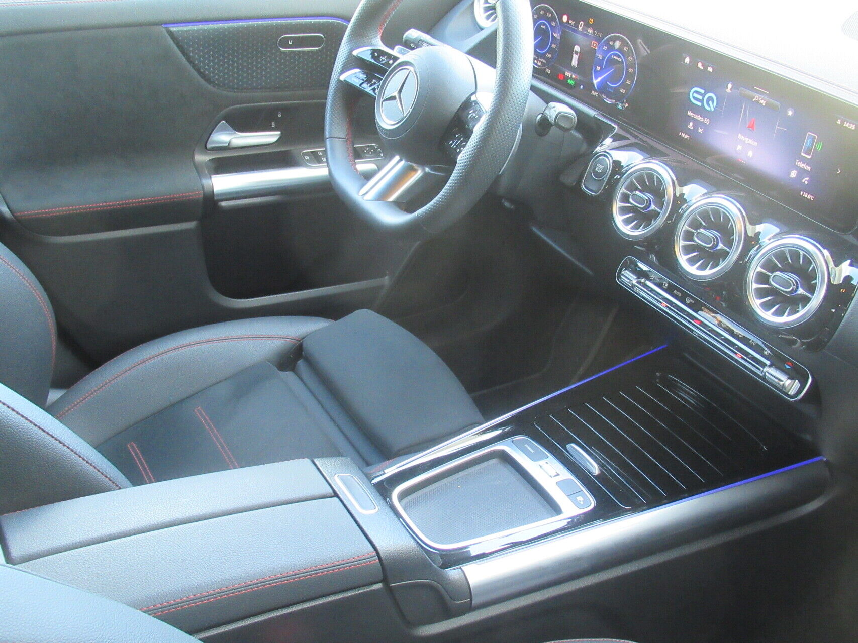 Billede af Mercedes-Benz EQA 250+ EL AMG Advance Plus 190HK 5d Aut.