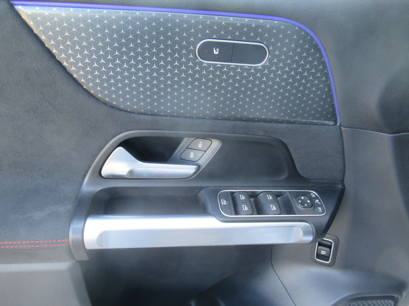 Billede af Mercedes-Benz EQB 250+ EL AMG Advance 190HK 5d Aut.