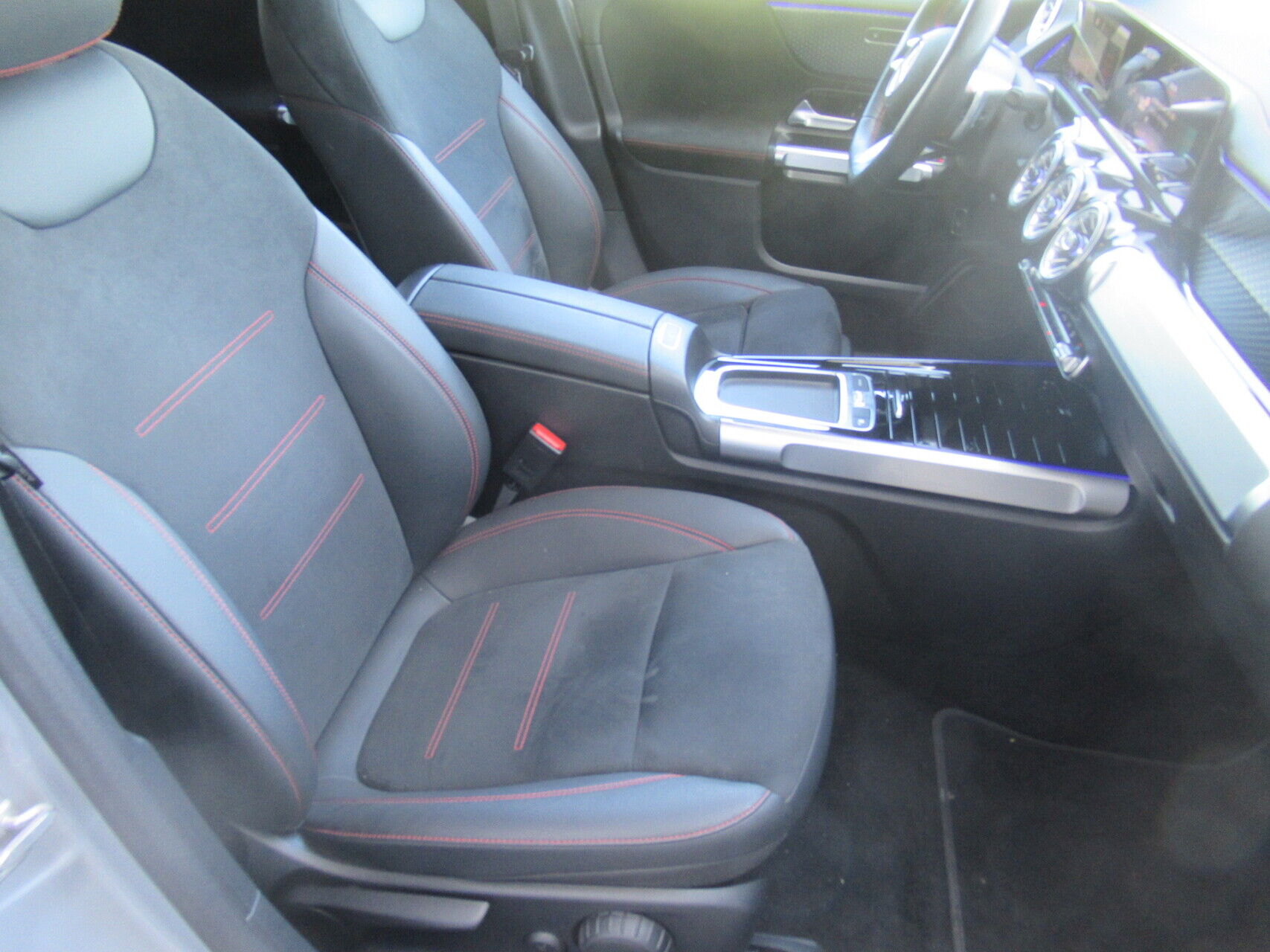 Billede af Mercedes-Benz EQB 250+ EL AMG Advance 190HK 5d Aut.