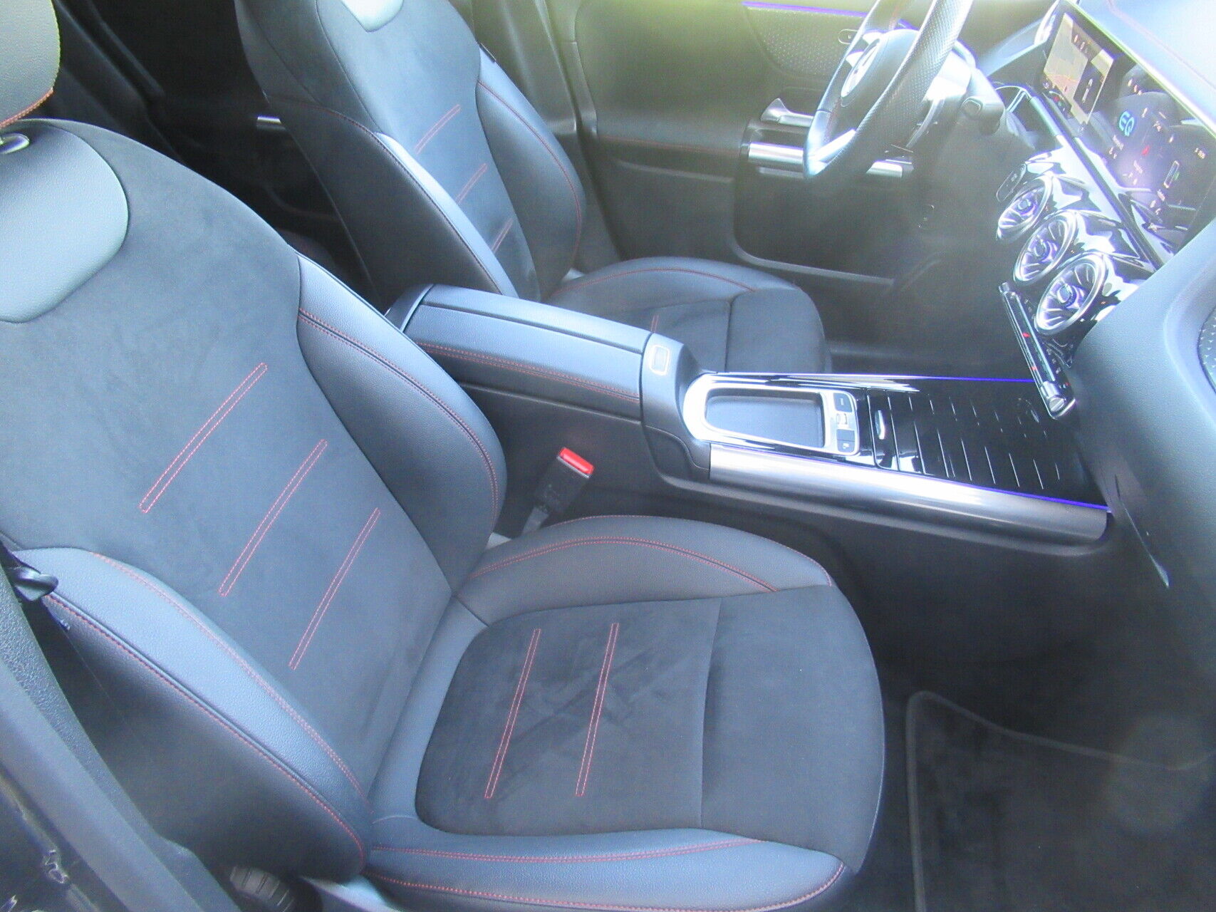 Billede af Mercedes-Benz EQA 250+ EL AMG Advance 190HK 5d Aut.
