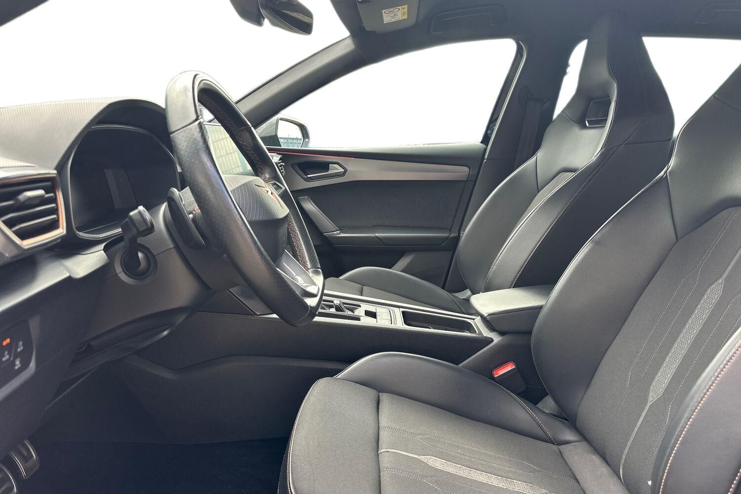 Billede af Cupra Leon Sportstourer 1,4 TSI  Plugin-hybrid DSG 245HK Stc 6g Aut.