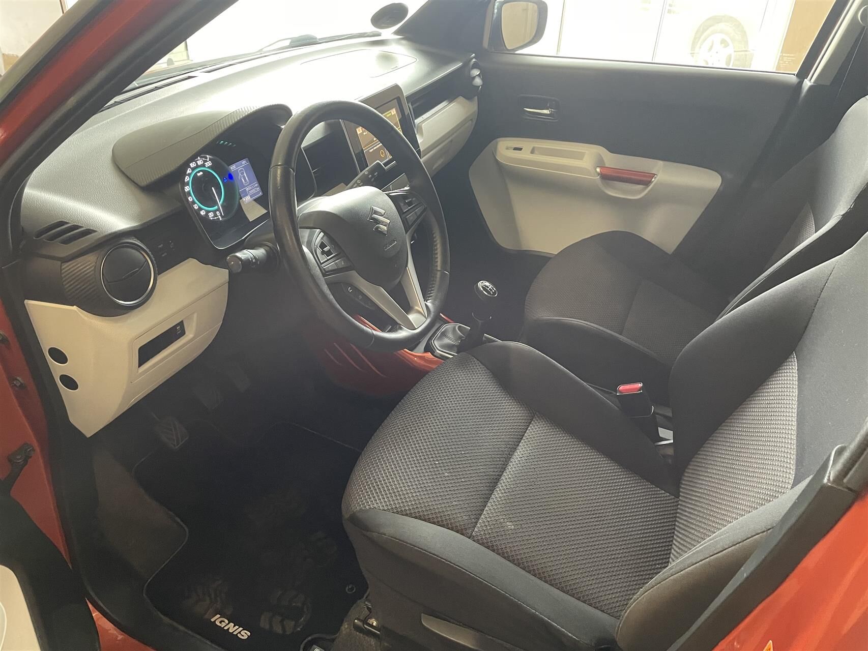 Billede af Suzuki Ignis 1,2 Dualjet 16V Adventure 90HK 5d