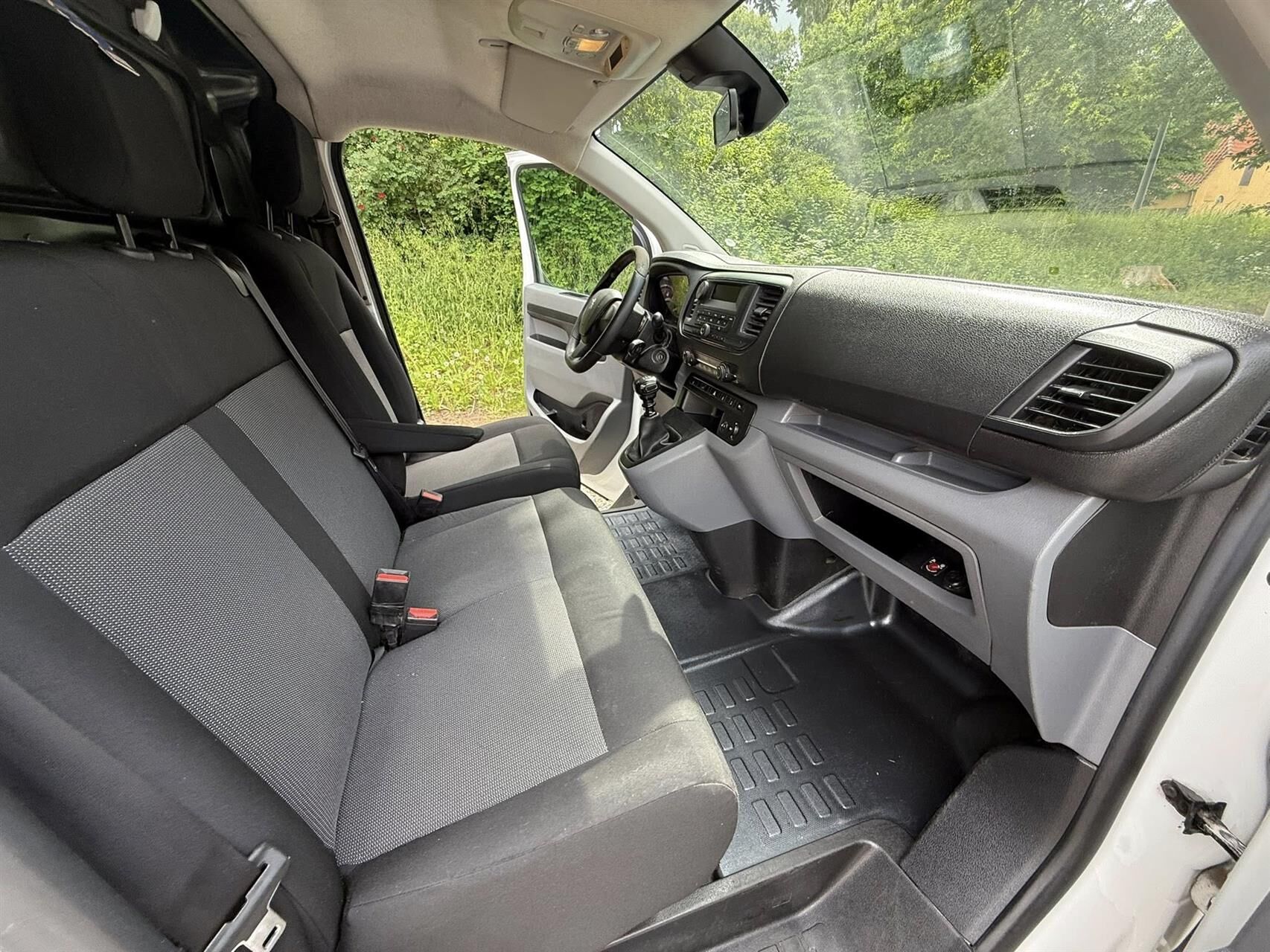 Billede af Peugeot Expert L3 Plus 2,0 BlueHDi 120HK Van 6g