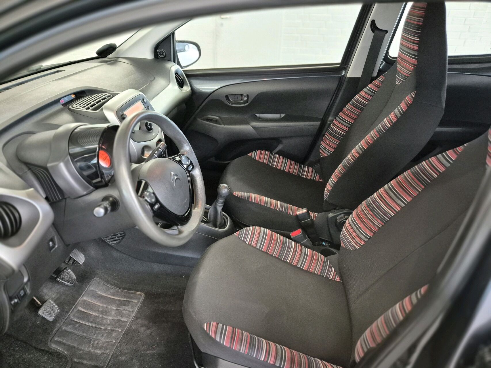 Billede af Citroën C1 1,0 VTi Scoop start/stop 68HK 5d