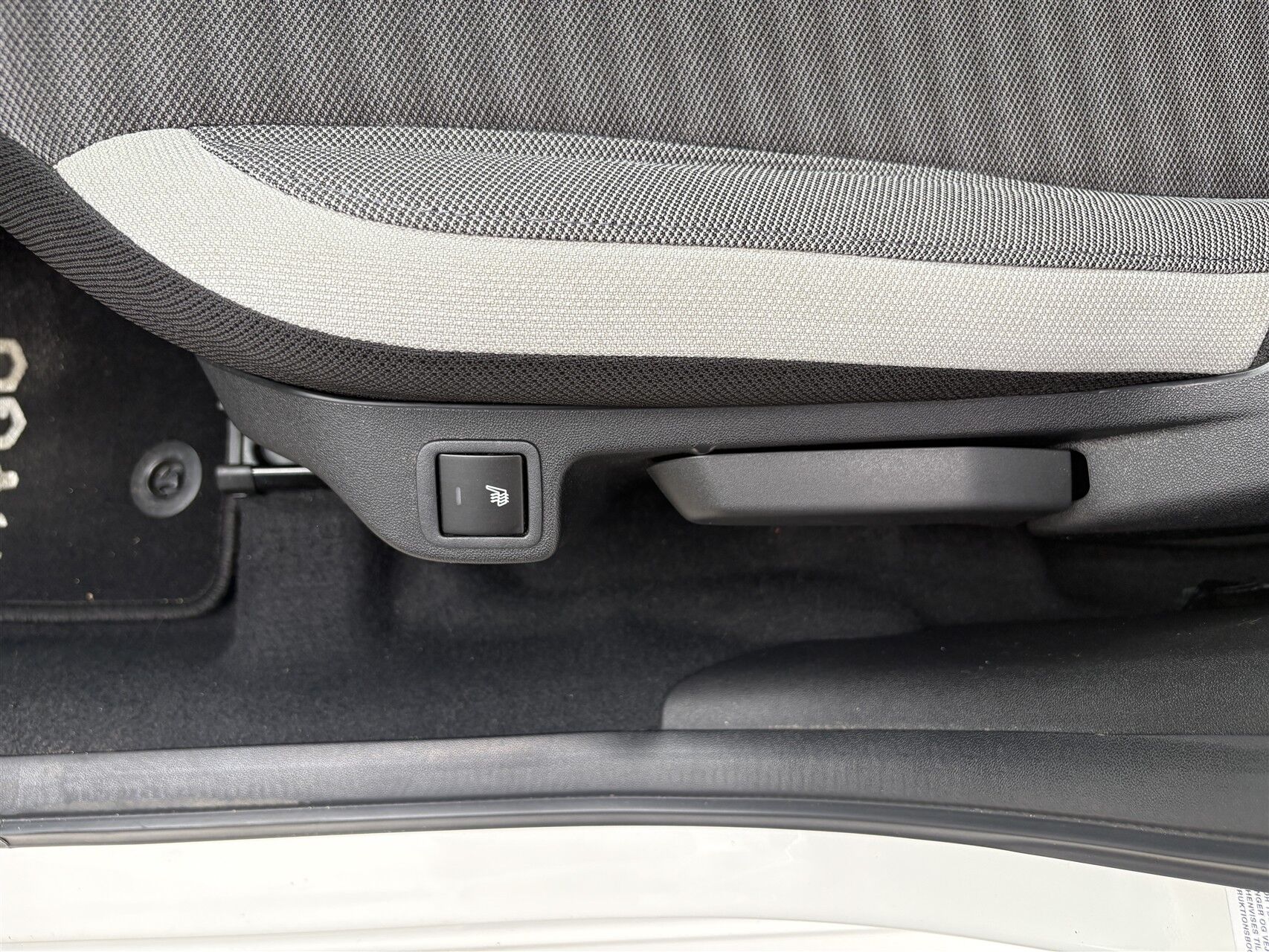 Billede af Toyota Aygo 1,0 VVT-I X-play + Go-pakke + Connect X-Shift 72HK 5d Aut.