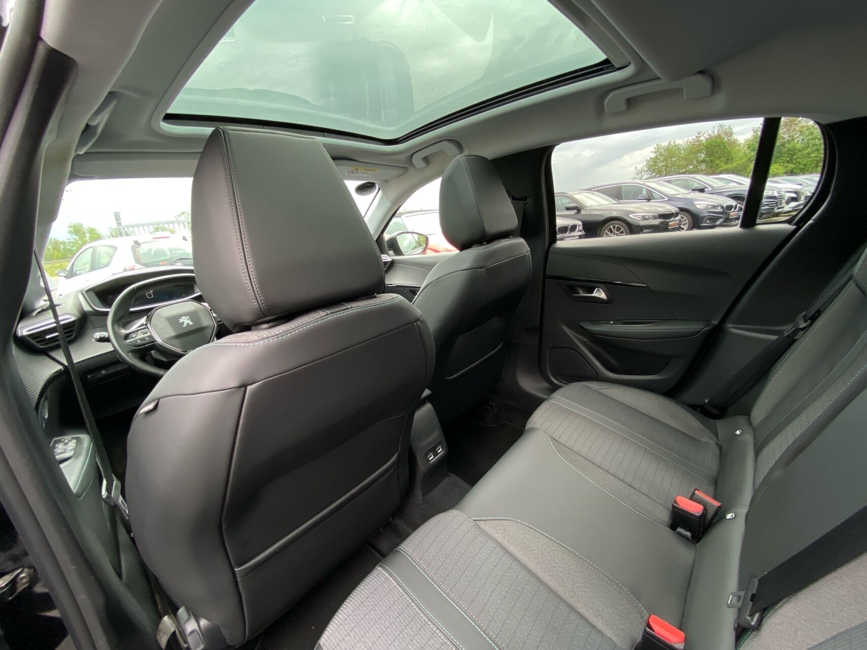 Billede af Peugeot 208 1,5 BlueHDi Allure Sky 102HK 5d 6g