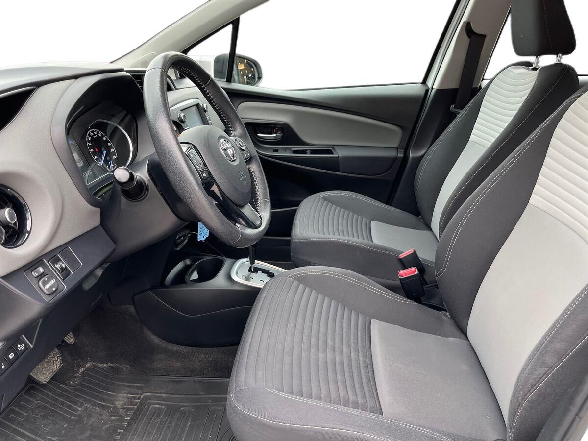 Billede af Toyota Yaris 1,5 Hybrid H2 E-CVT 100HK 5d Trinl. Gear