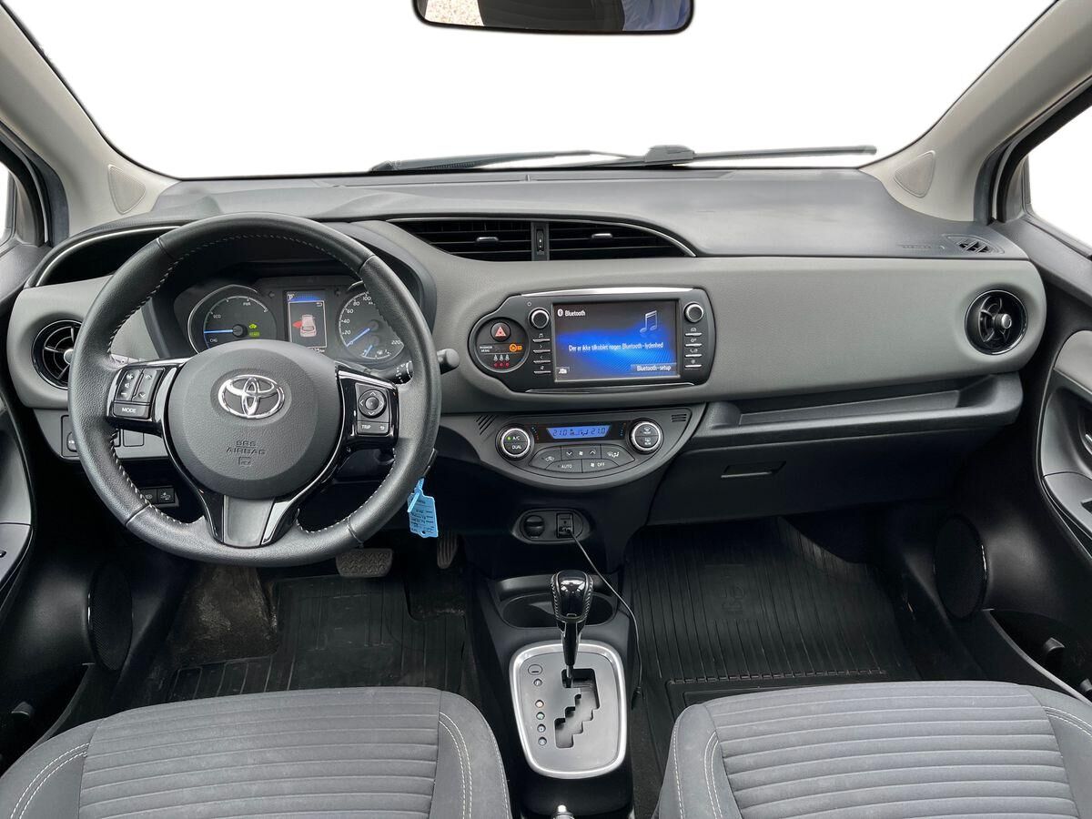 Billede af Toyota Yaris 1,5 Hybrid H2 E-CVT 100HK 5d Trinl. Gear