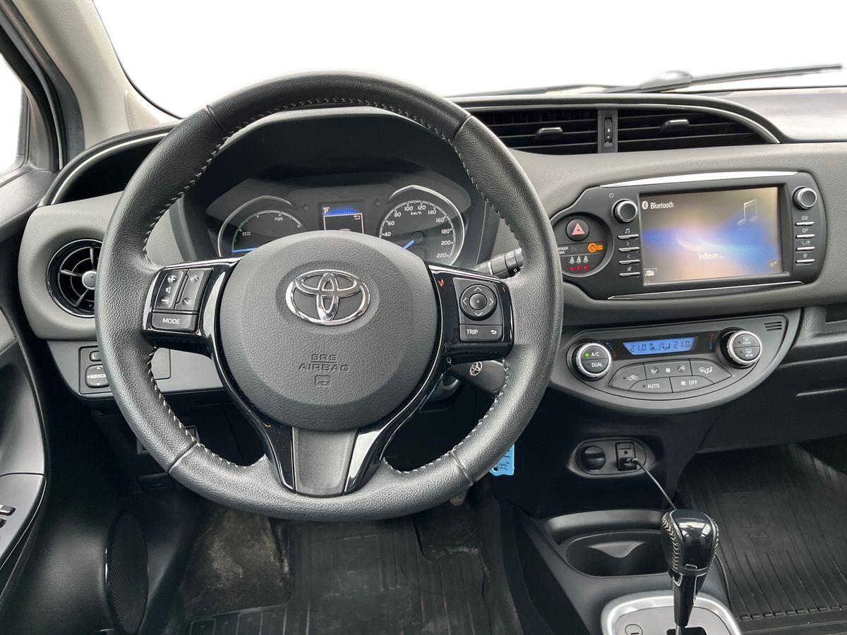 Billede af Toyota Yaris 1,5 Hybrid H2 E-CVT 100HK 5d Trinl. Gear