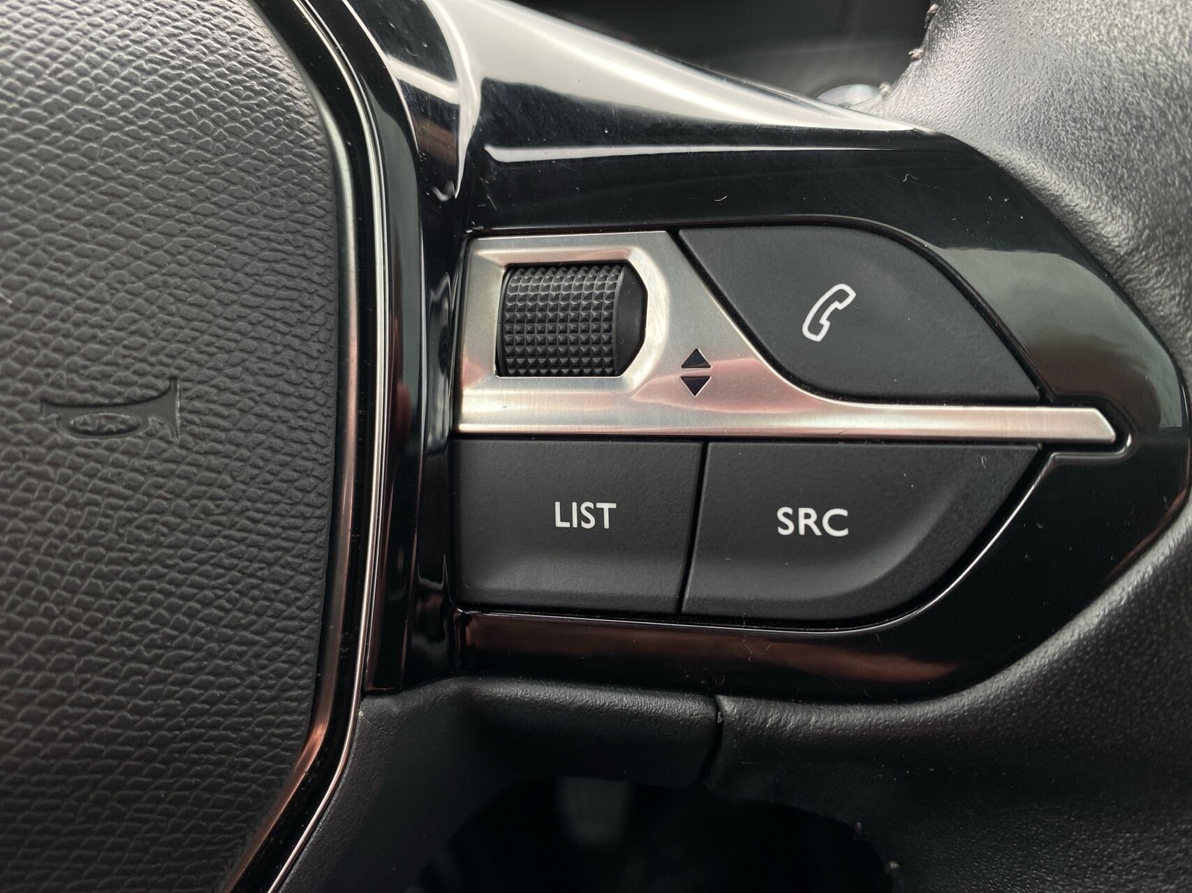 Billede af Peugeot 208 1,5 BlueHDi Allure Sky 102HK 5d 6g