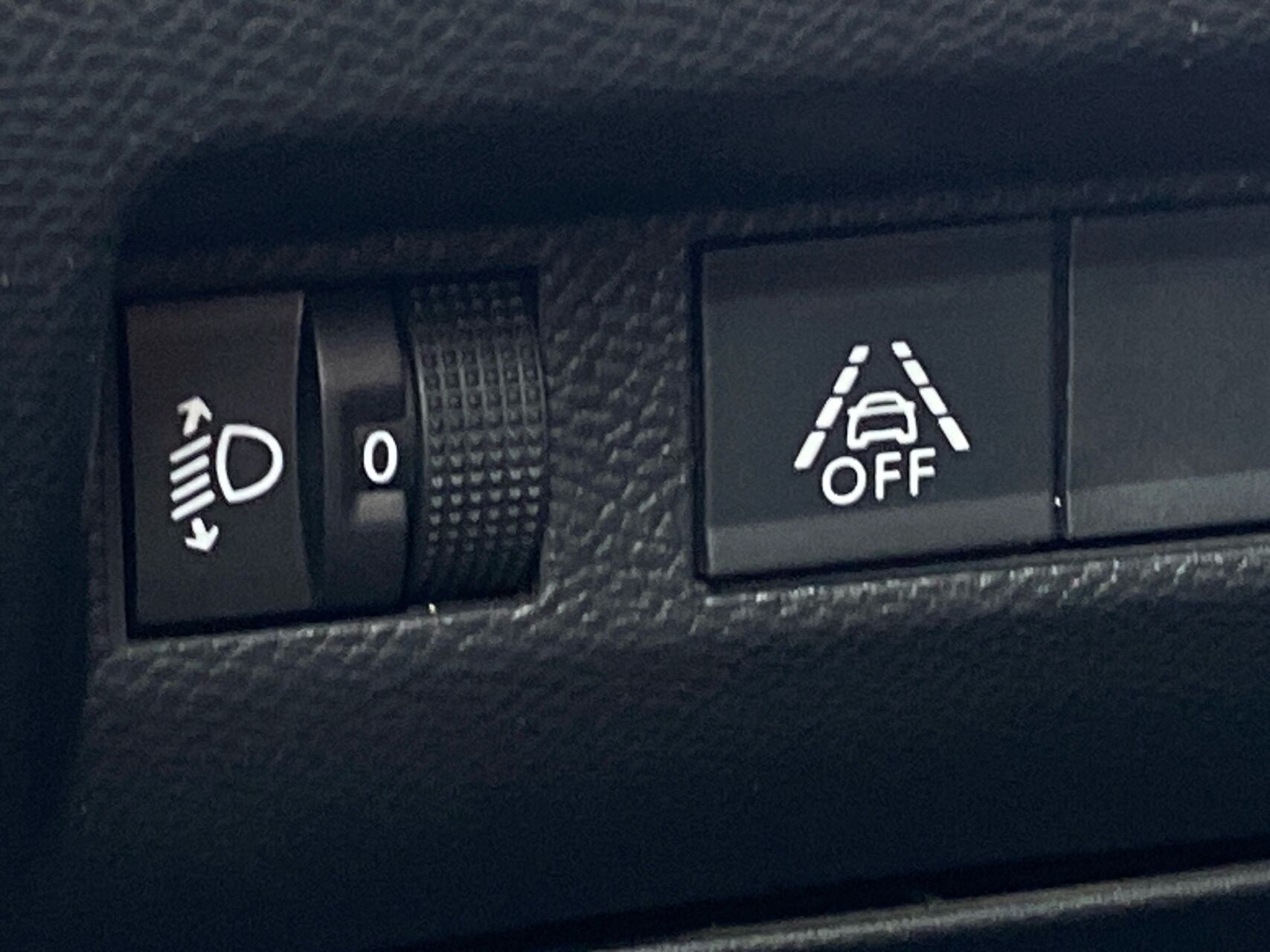 Billede af Peugeot 208 1,5 BlueHDi Allure Sky 102HK 5d 6g