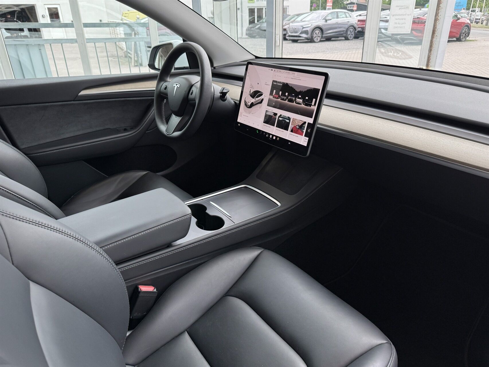 Billede af Tesla Model Y EL RWD 299HK 5d Aut.