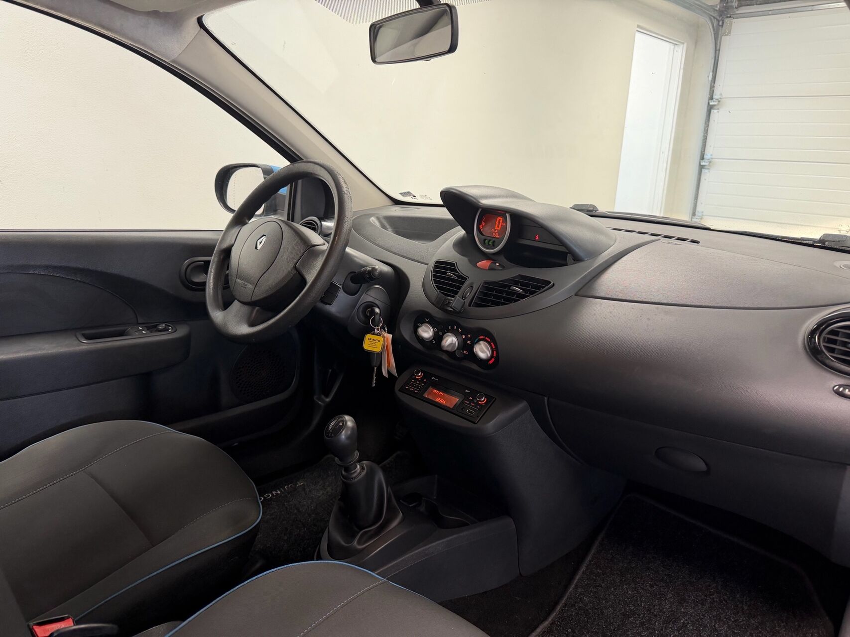 Billede af Renault Twingo 1,2 16V Authentique 75HK 3d