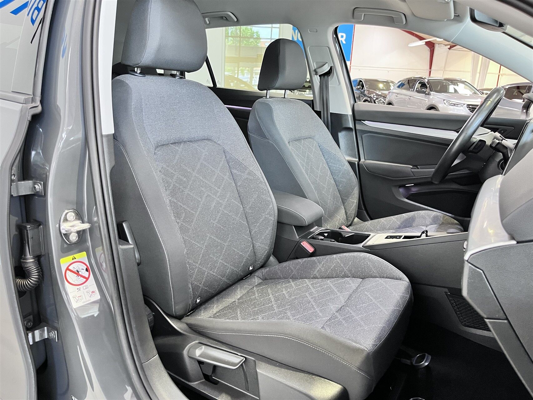 Billede af VW Golf Variant 1,5 eTSI  Mild hybrid Life DSG 130HK Stc 7g Aut.