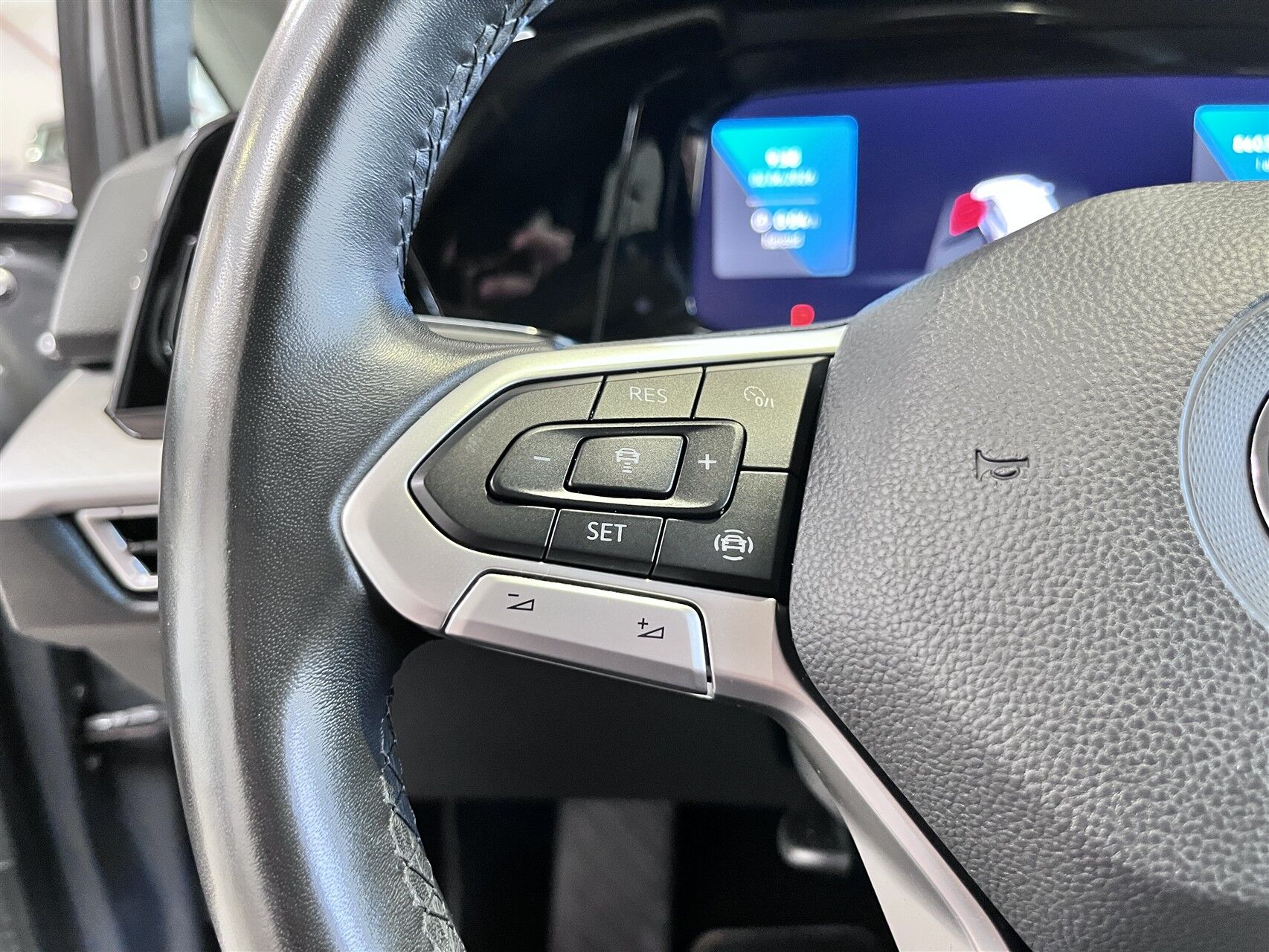 Billede af VW Golf Variant 1,5 eTSI  Mild hybrid Life DSG 130HK Stc 7g Aut.