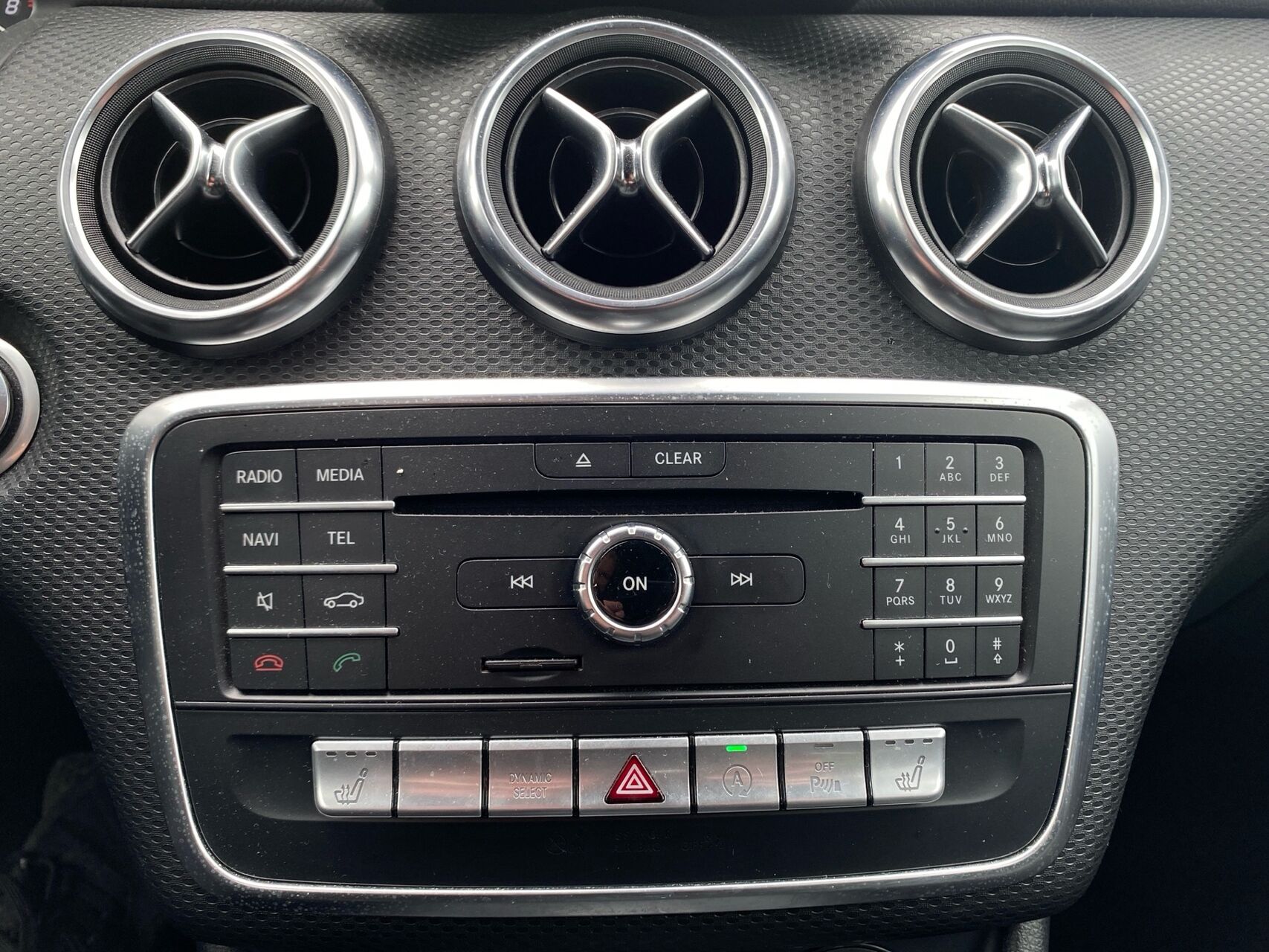 Billede af Mercedes-Benz A200 1,6 Final Edition AMG Line 7G-DCT 156HK 5d 7g Aut.