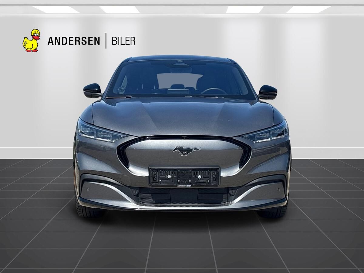 Billede af Ford Mustang Mach-E EL UR Premium AWD 351HK 5d Aut.