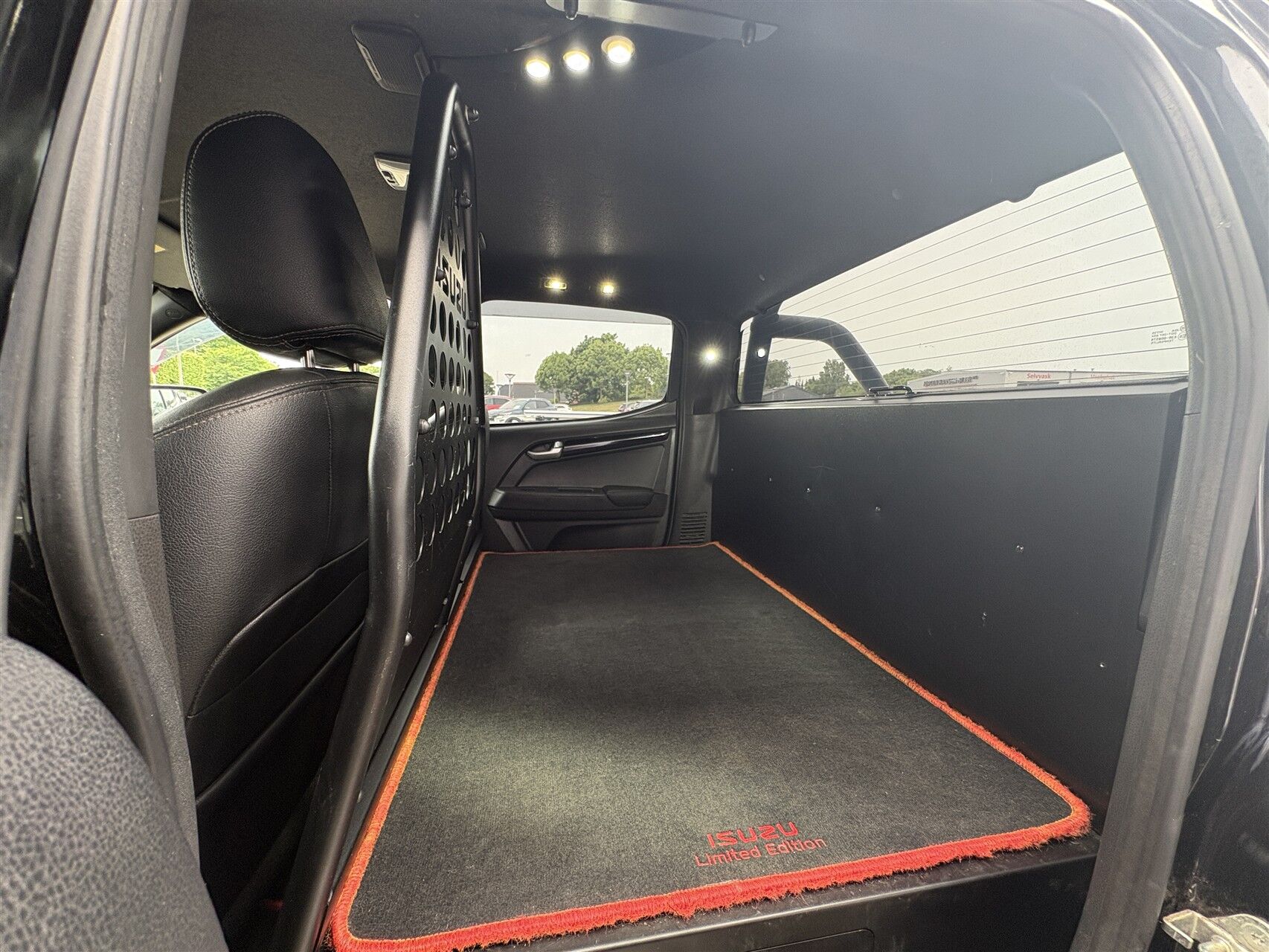 Billede af Isuzu D-max Crew Cab 1,9 D Exclusive 3ton 4WD 163HK Pick-Up 6g Aut.