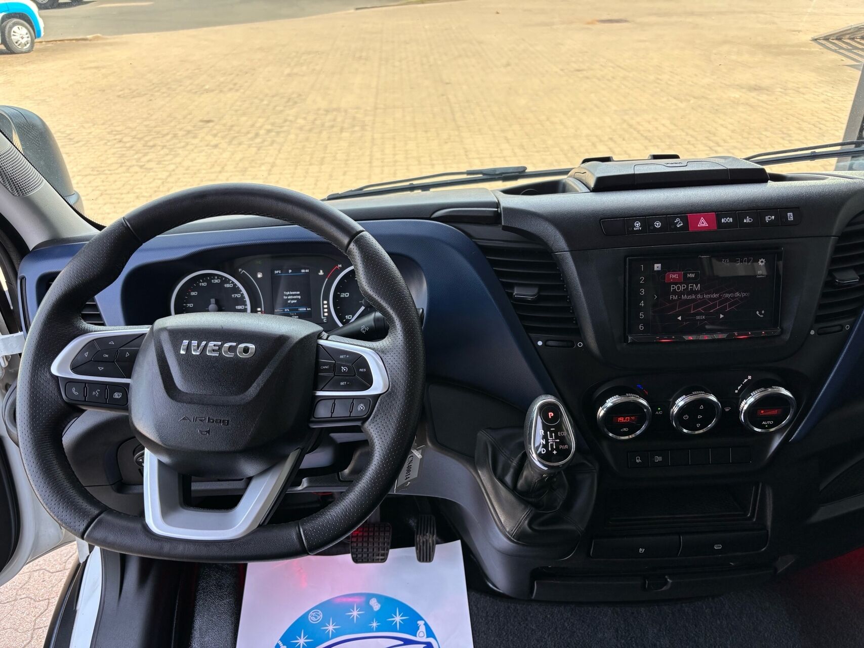 Billede af Iveco Daily 35C18 3750mm 3,0 D Hi-Matic 180HK DobKab 8g Aut.