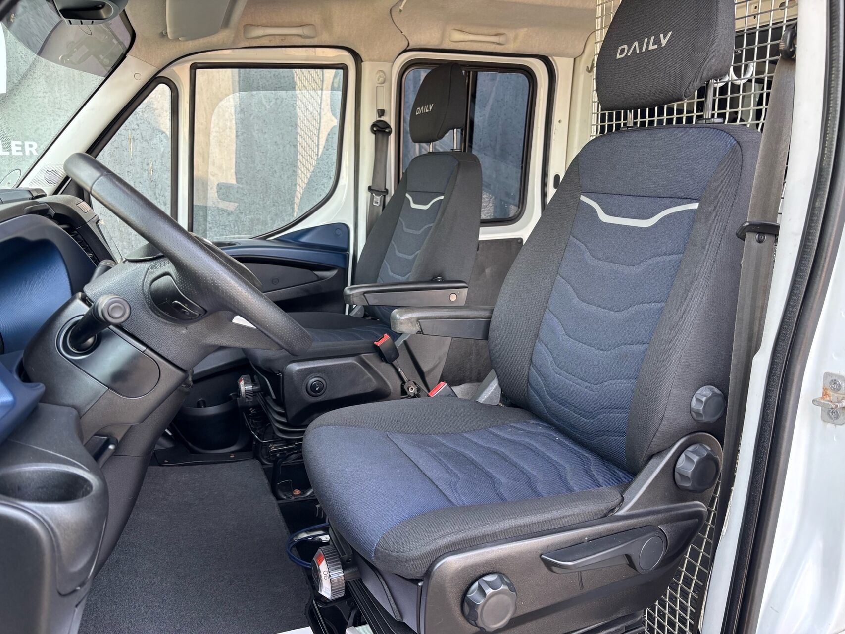 Billede af Iveco Daily 35C18 3750mm 3,0 D Hi-Matic 180HK DobKab 8g Aut.