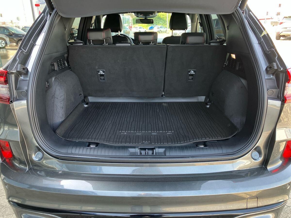 Billede af Ford Kuga 2,5 Plugin-hybrid ST-Line X CVT 243HK 5d Aut.