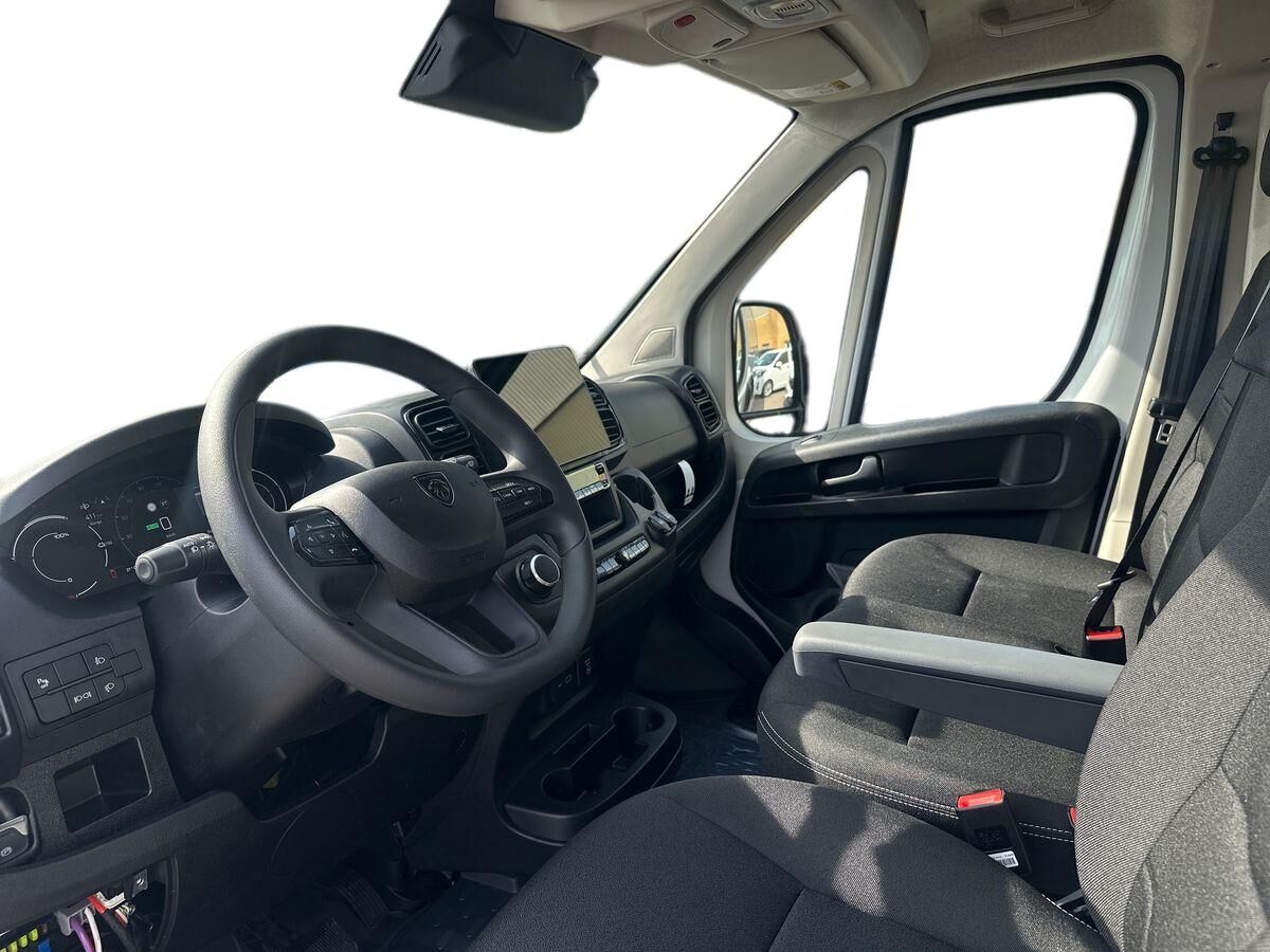 Billede af Peugeot e-Boxer 435 L3H2 EL Premium 270HK Van Aut.